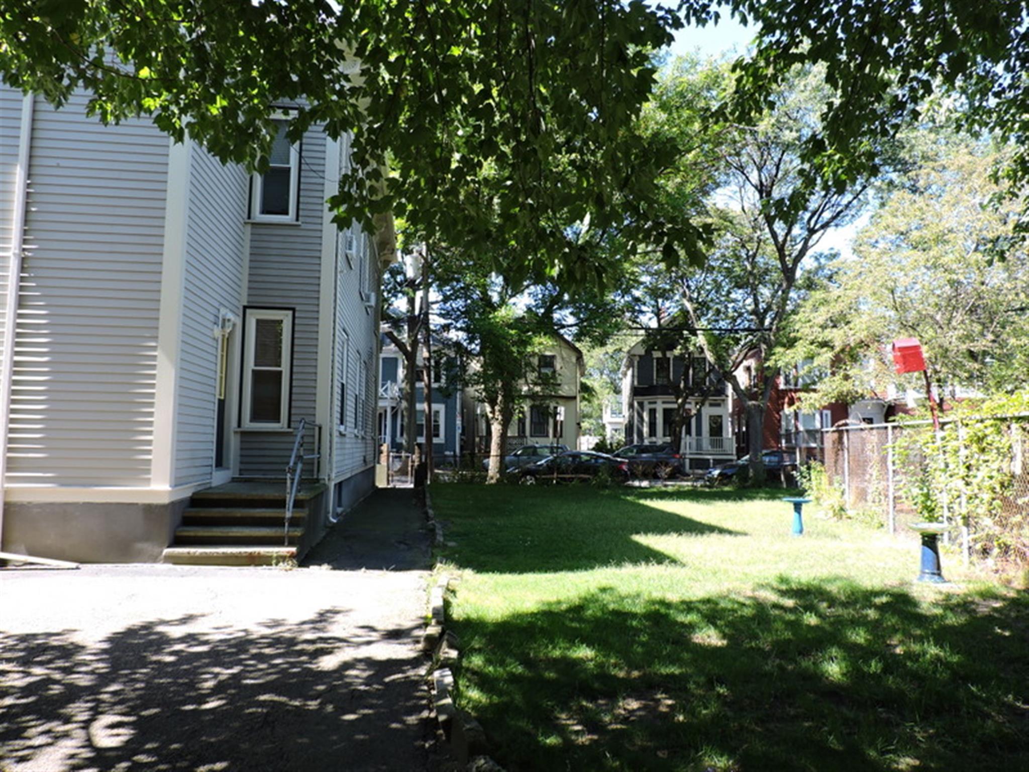 392 Windsor St, East Cambridge