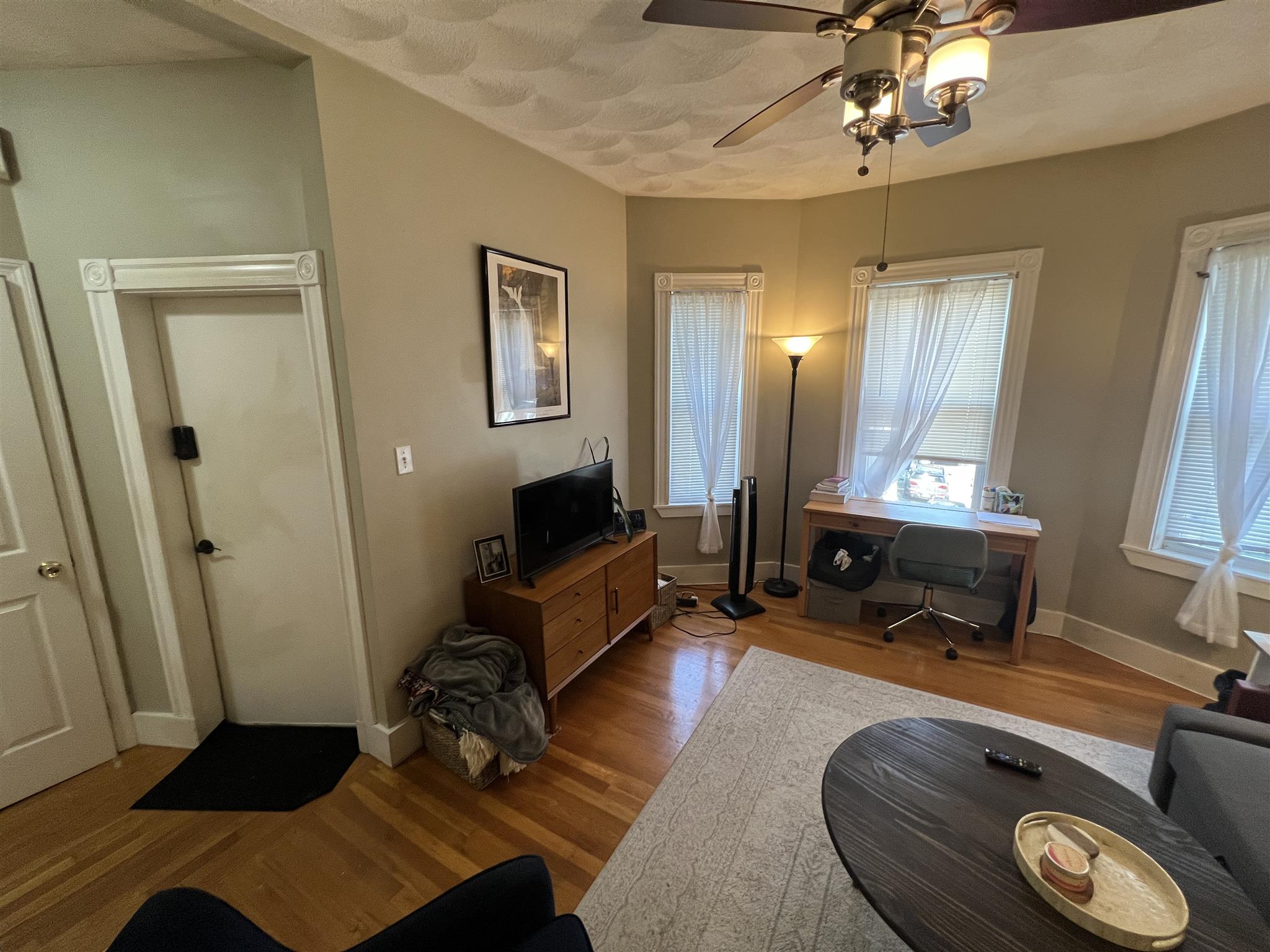 24 Ellington Rd, Davis Square