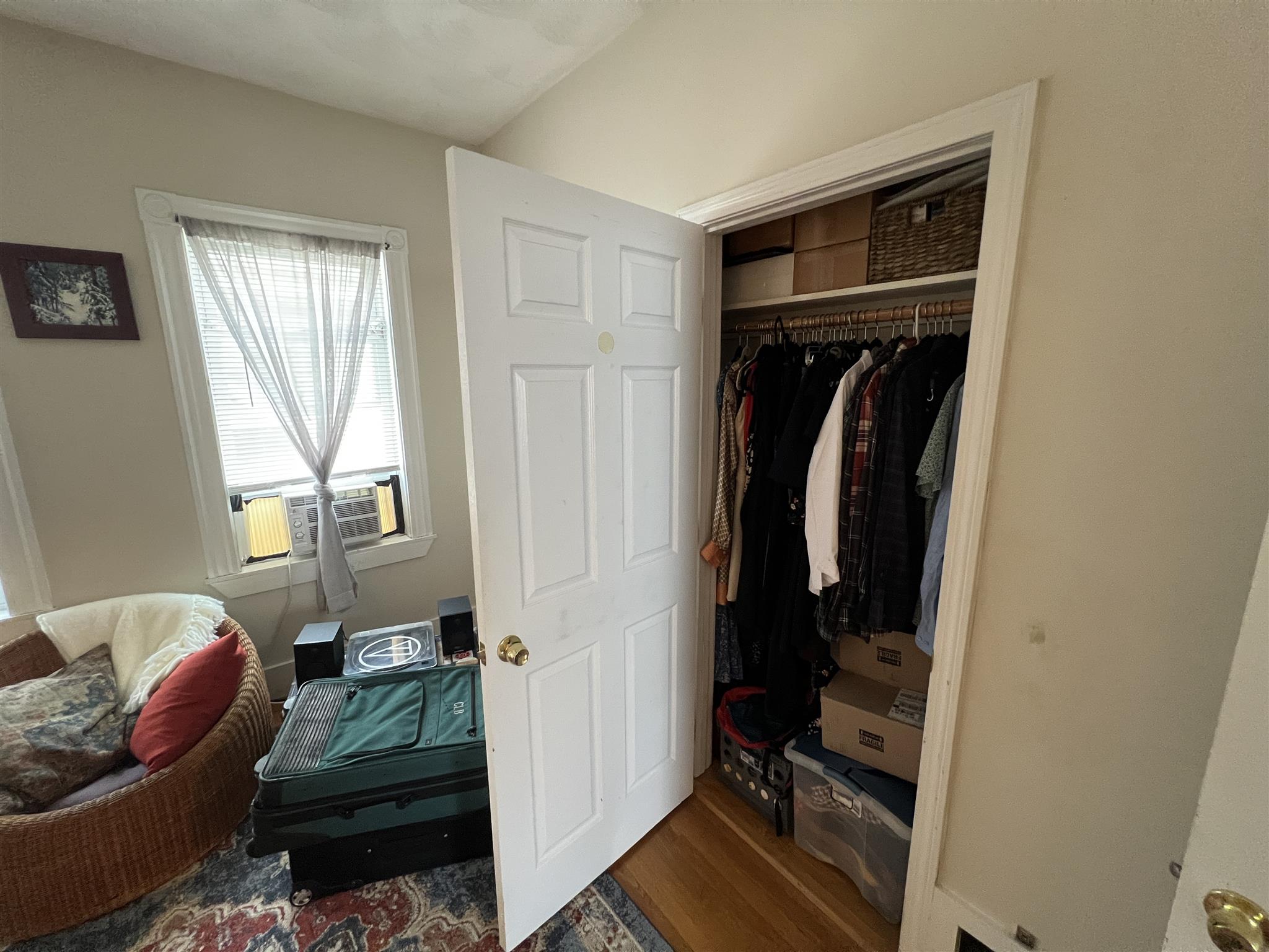 24 Ellington Rd, Davis Square