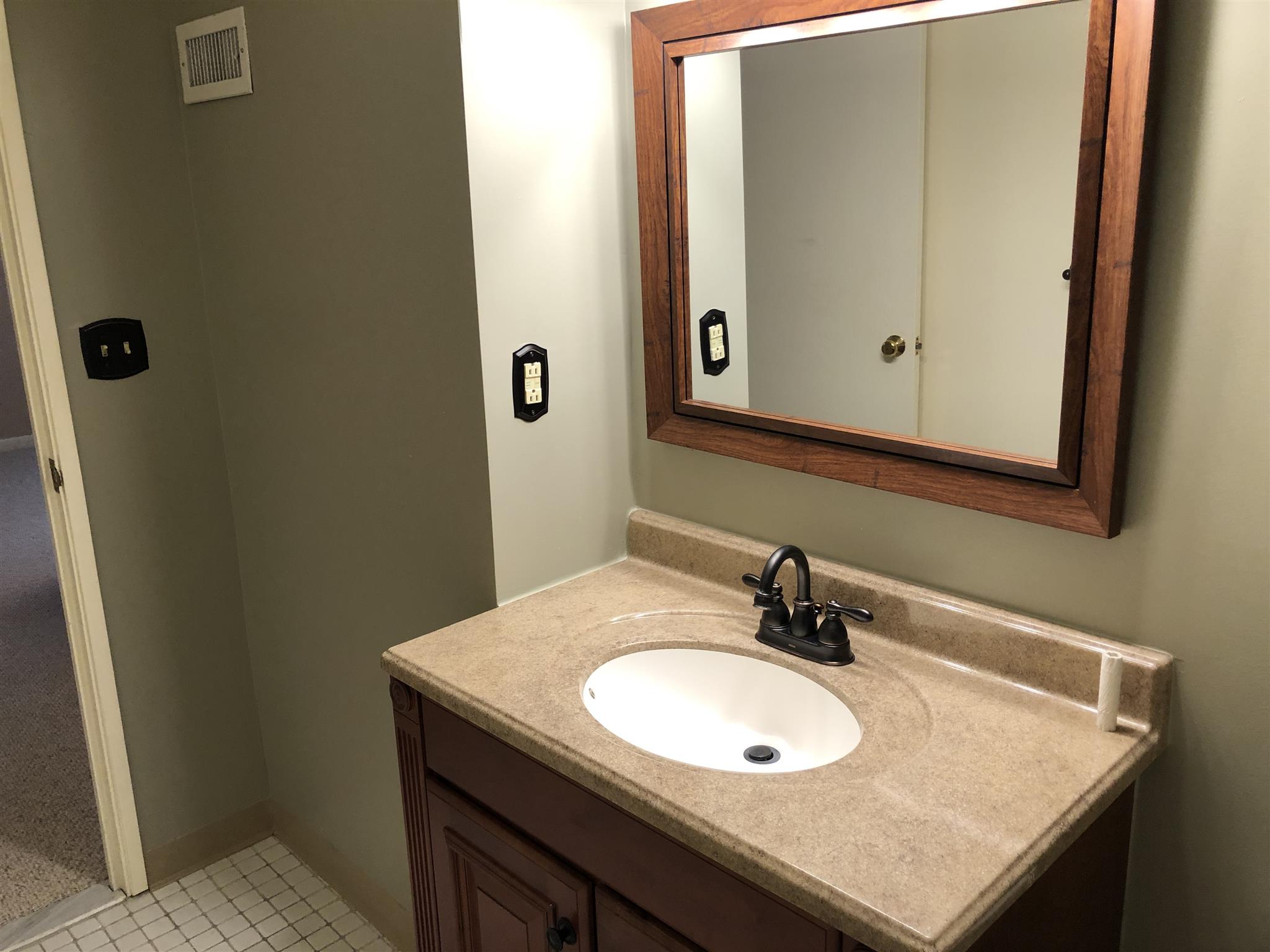 23 Elm St, Davis Square