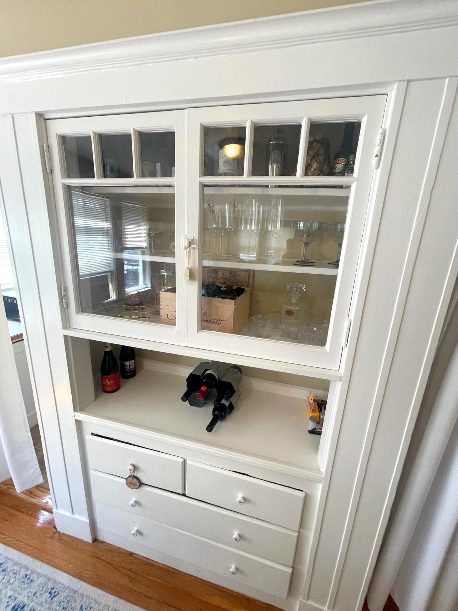 17 Irvington Rd, West Somerville