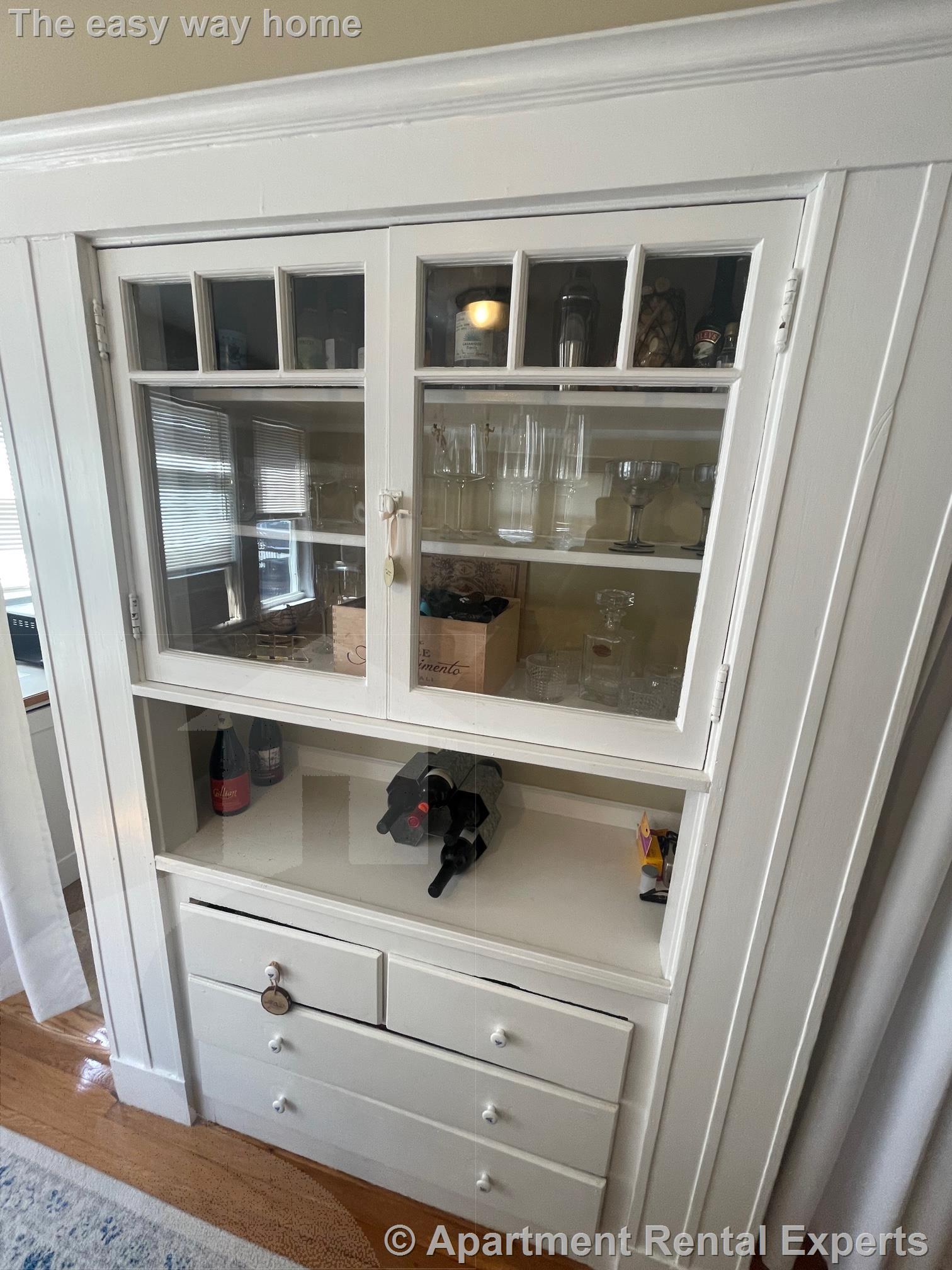 17 Irvington Rd, West Somerville