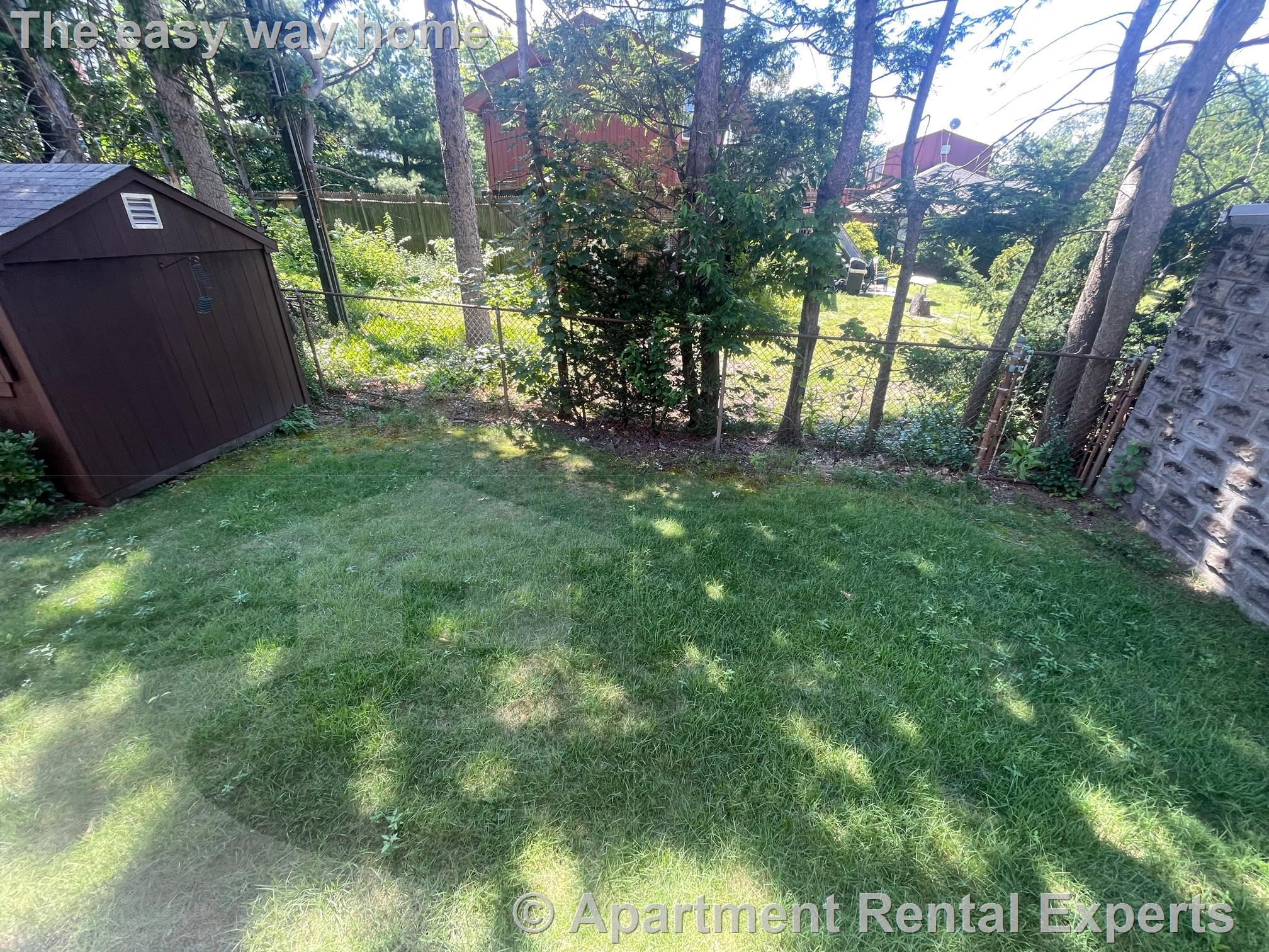 17 Irvington Rd, West Somerville