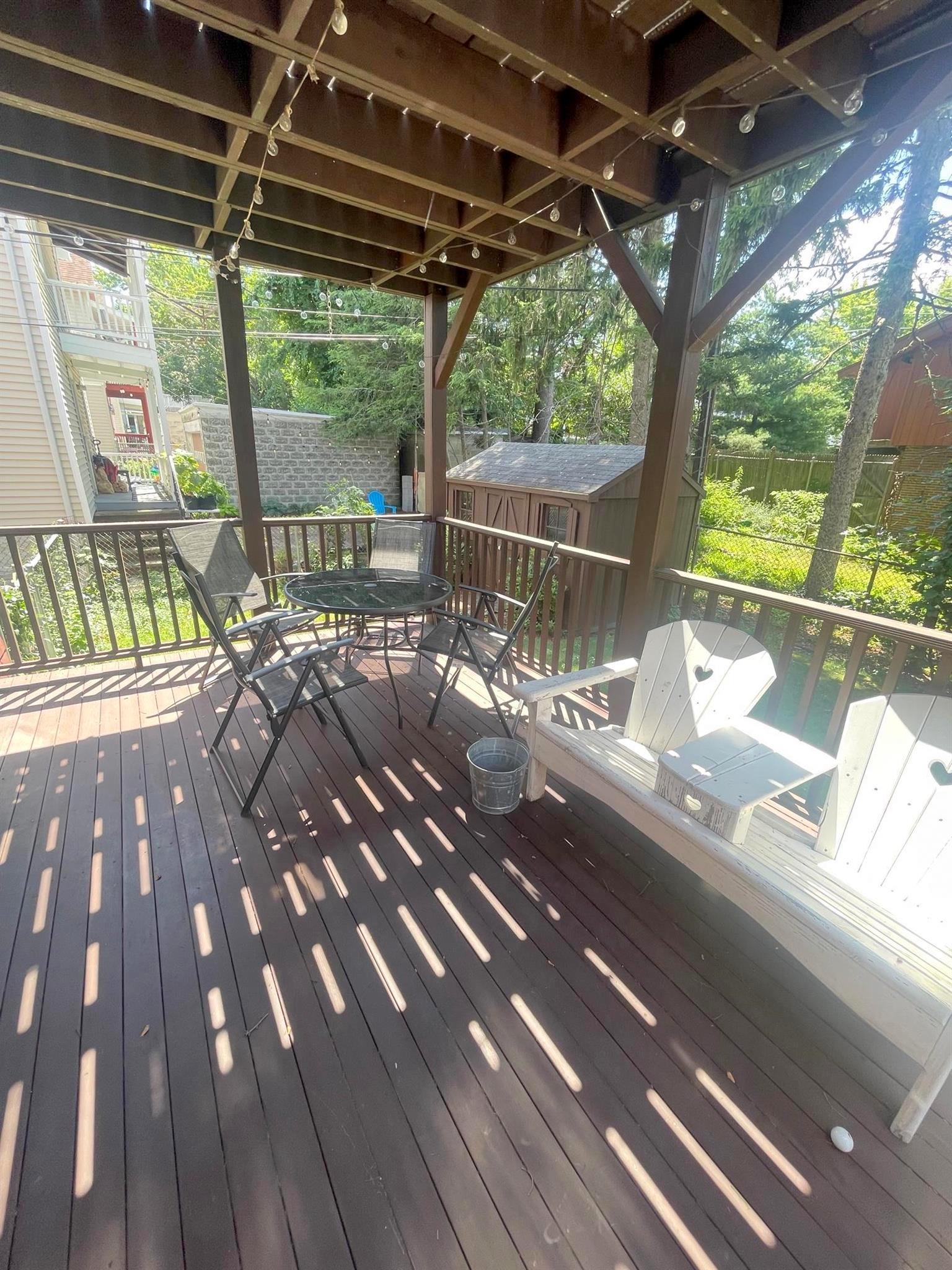 17 Irvington Rd, West Somerville