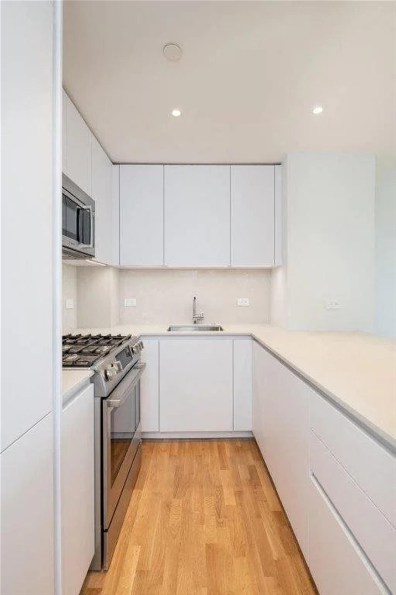 1410 Columbia Rd, South Boston