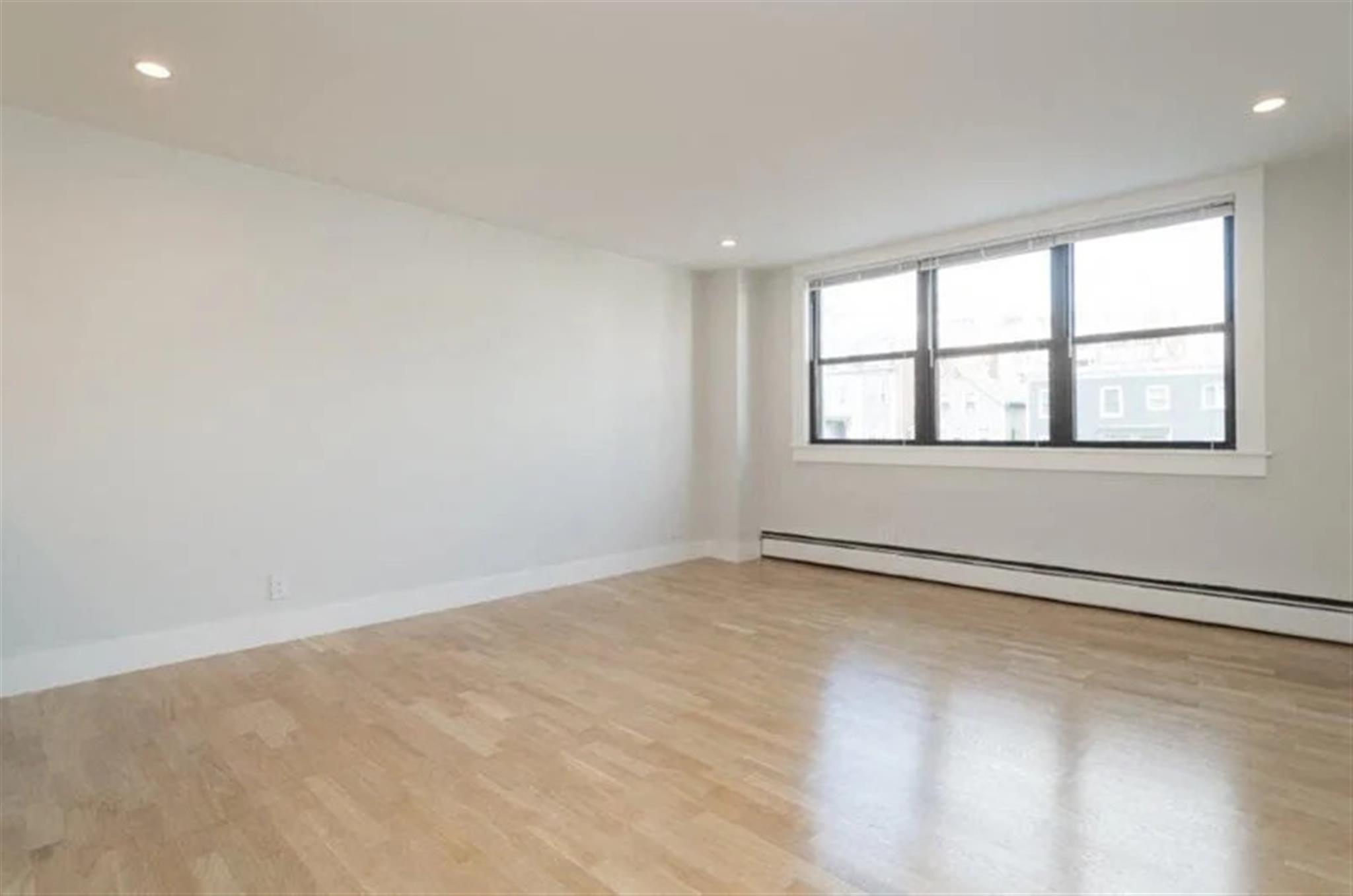 1410 Columbia Rd, South Boston