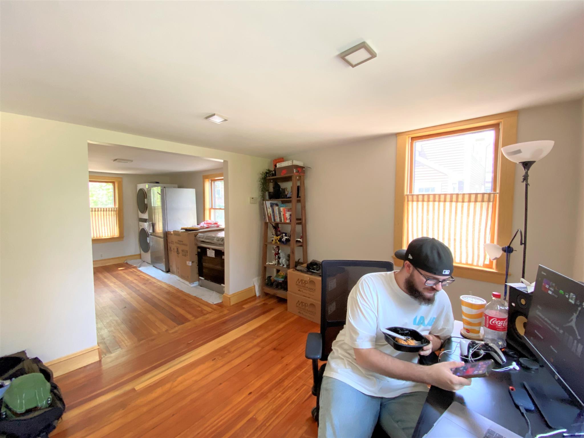 9 West St, Central Square