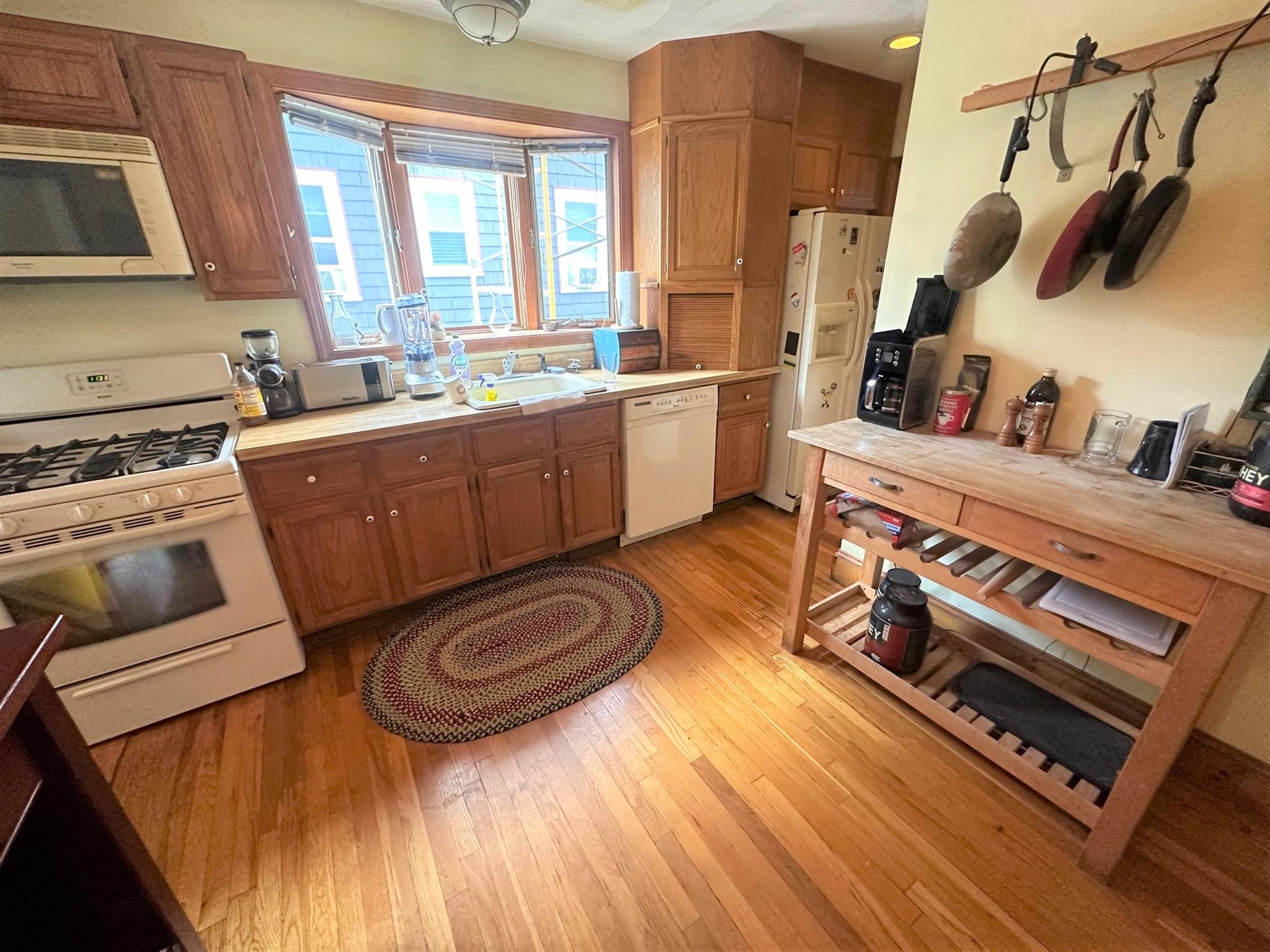 35 Sunset Rd, Teele Square