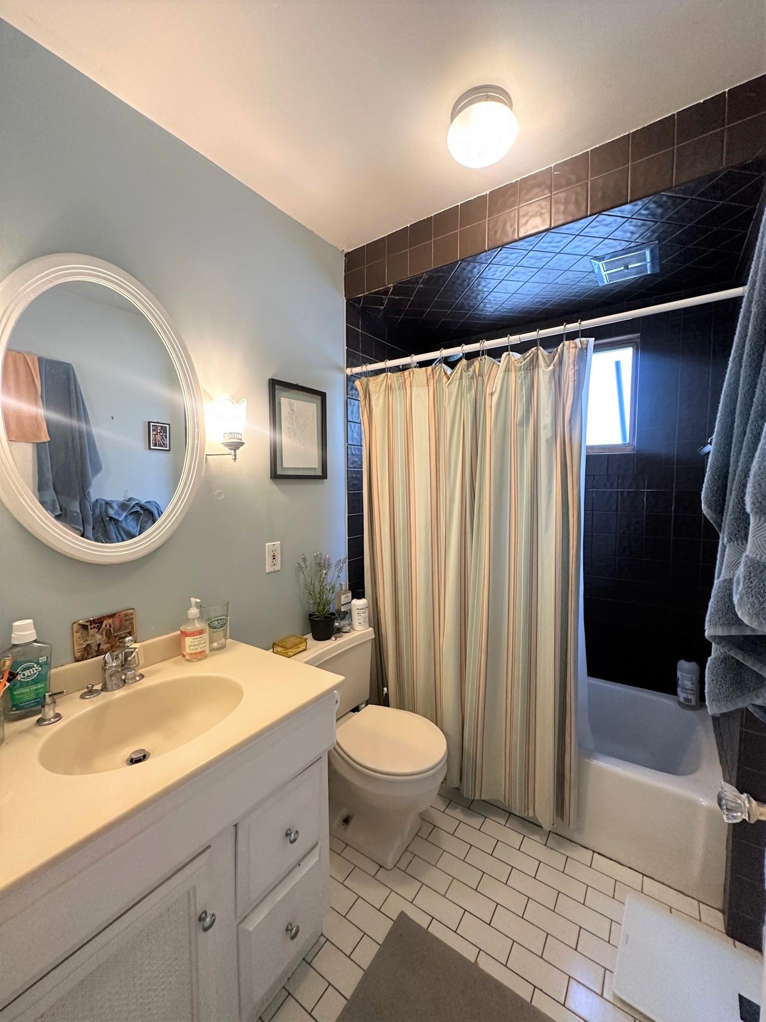 35 Sunset Rd, Teele Square