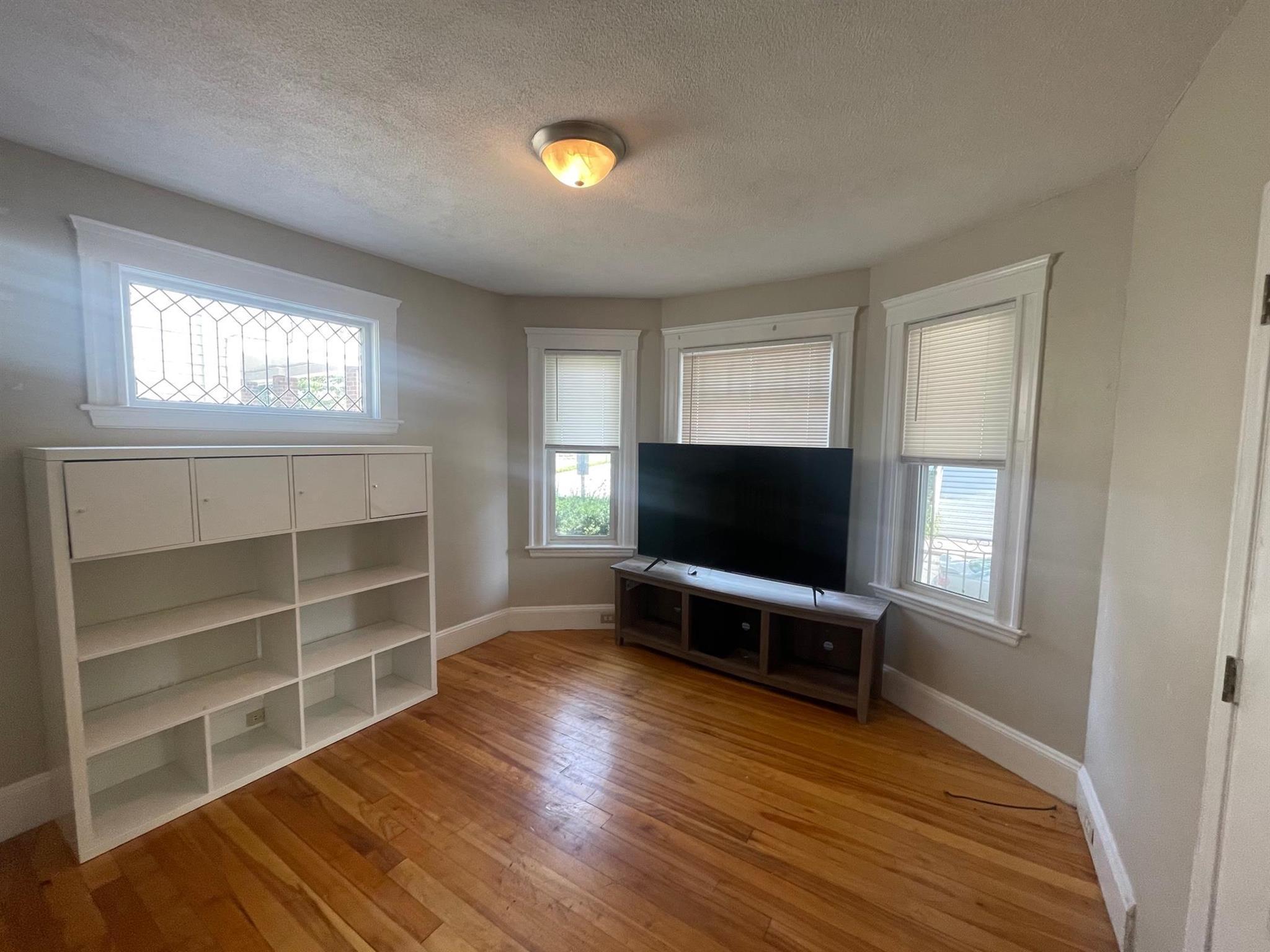 127 Adams St, Teele Square