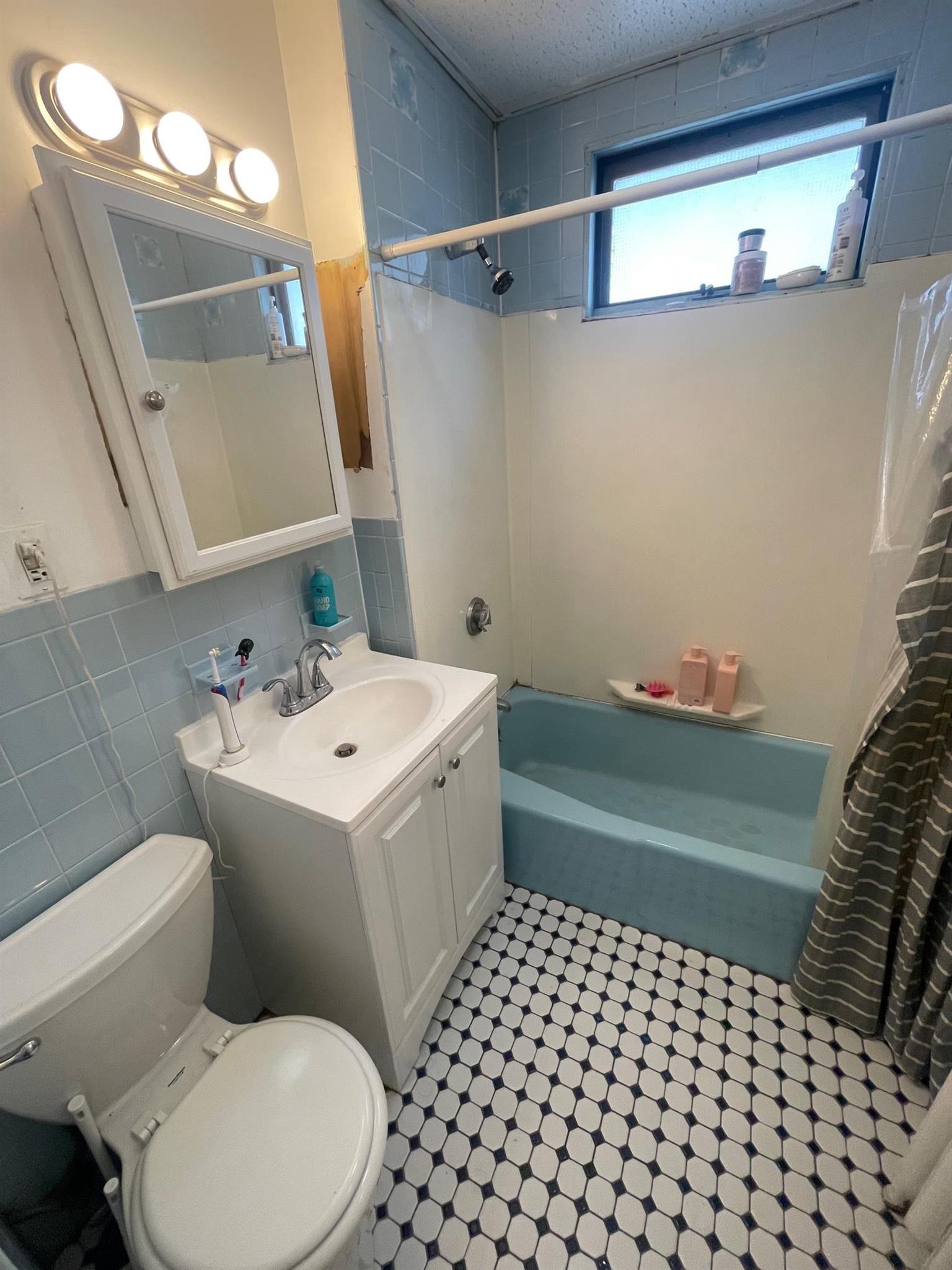 127 Adams St, Teele Square