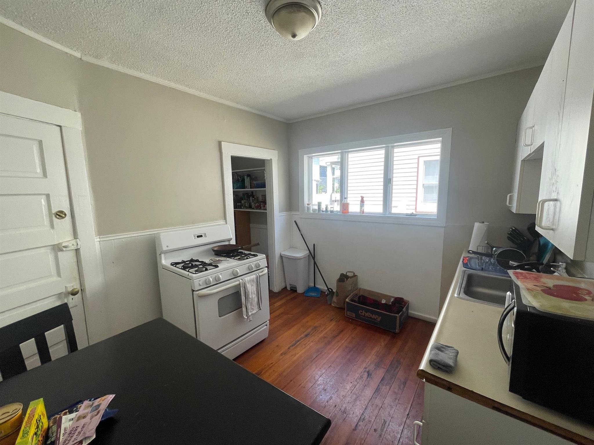 127 Adams St, Teele Square