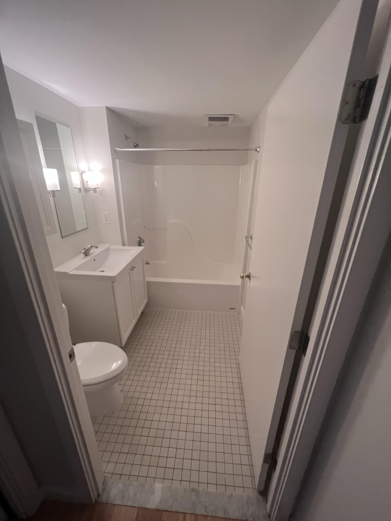 1008 Massachusetts Ave, Harvard Square