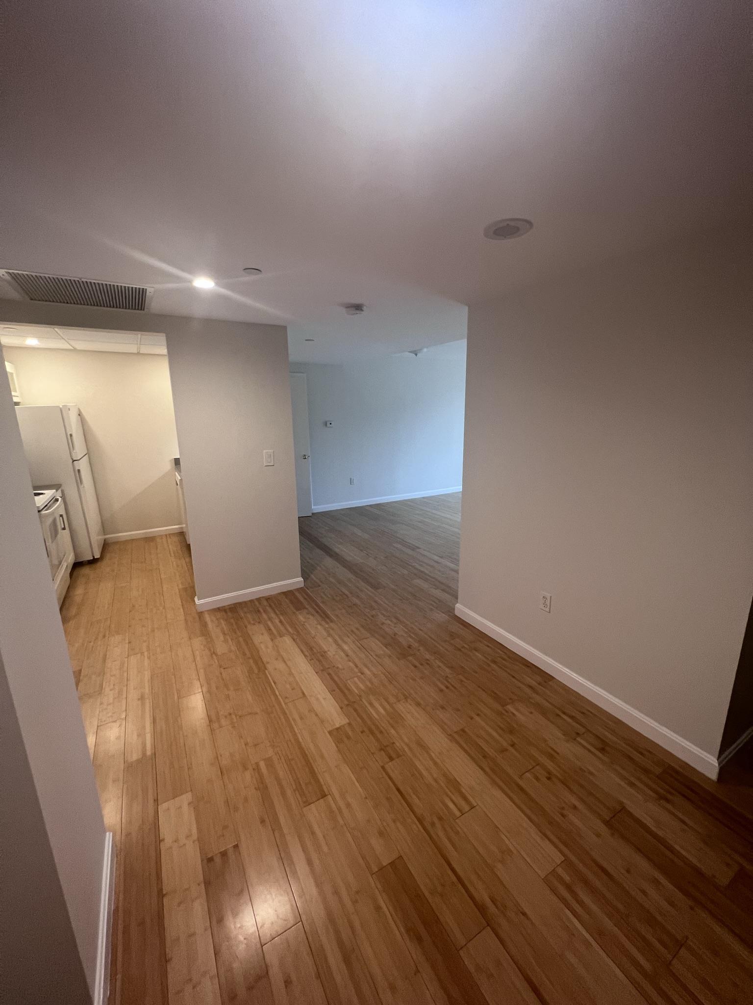 1008 Massachusetts Ave, Harvard Square