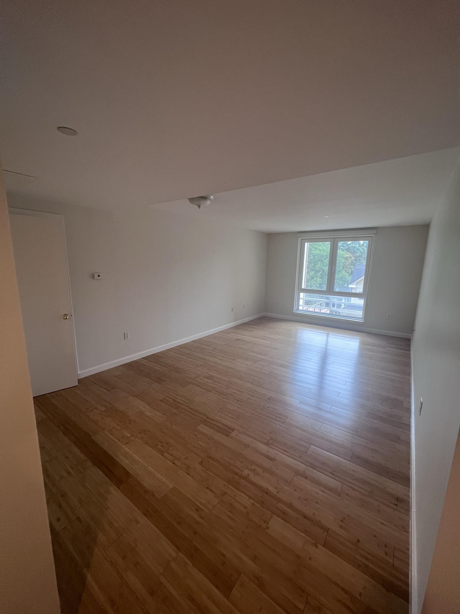 1008 Massachusetts Ave, Harvard Square