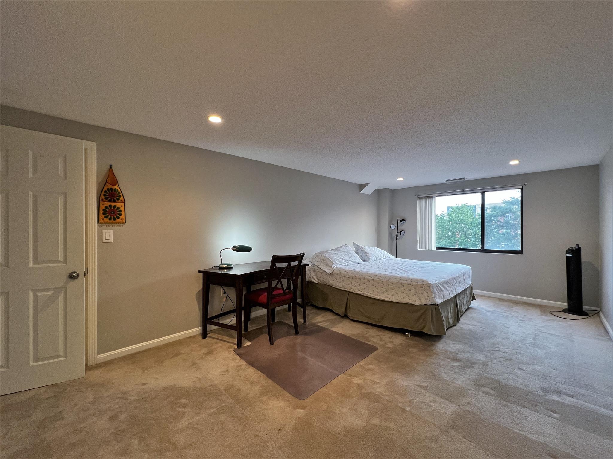 30 Revere Beach Pkwy, Wellington