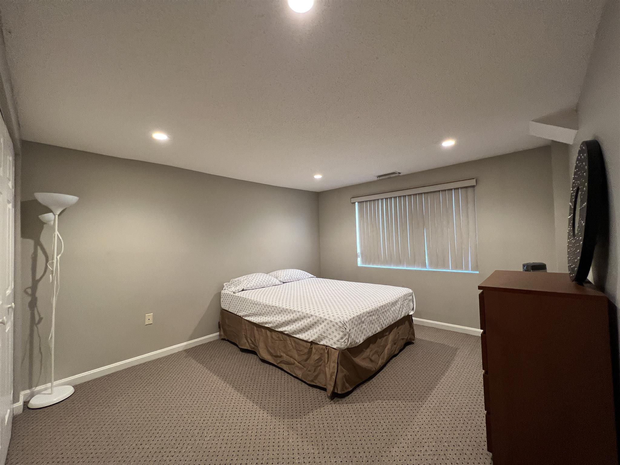 30 Revere Beach Pkwy, Wellington