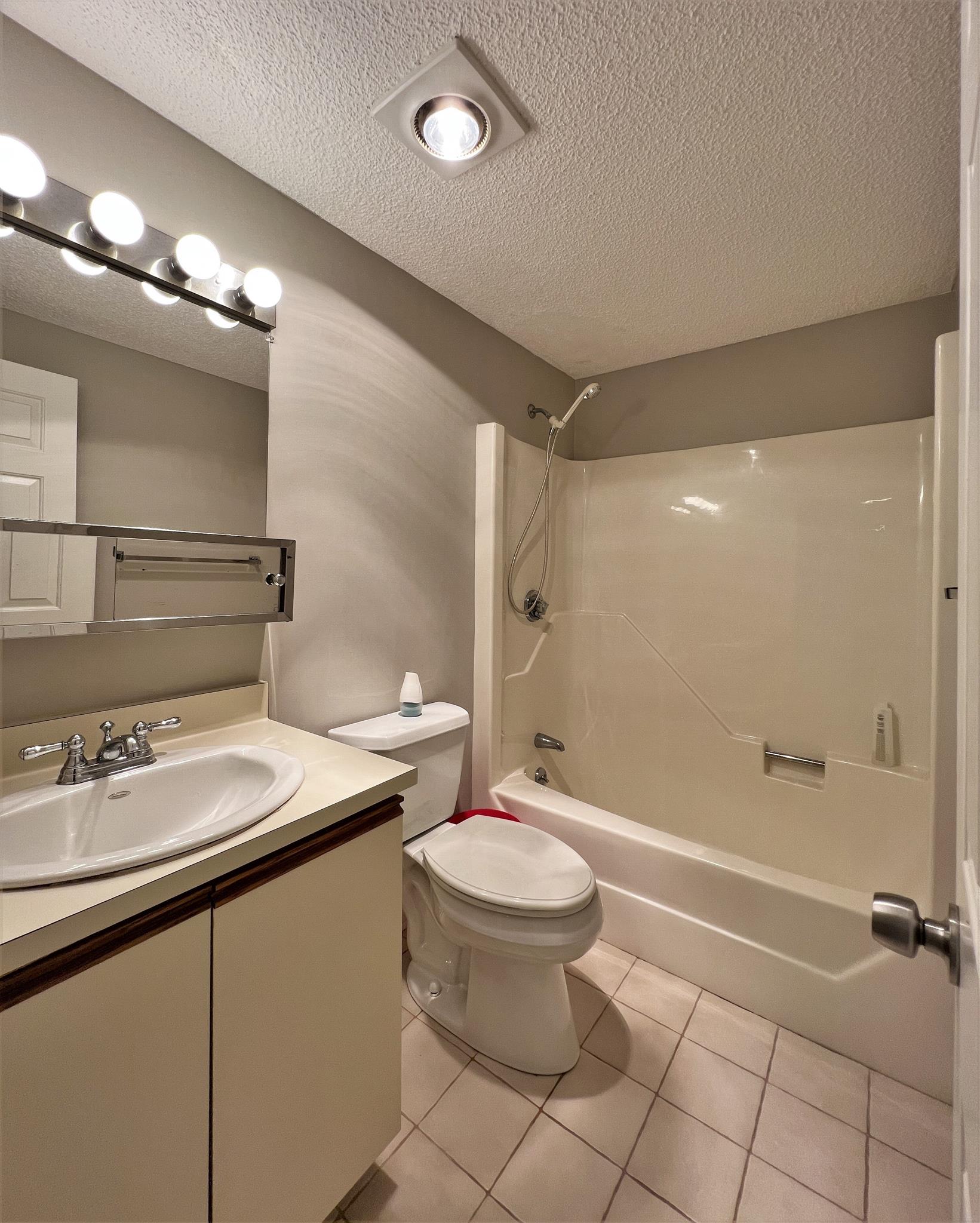 30 Revere Beach Pkwy, Wellington