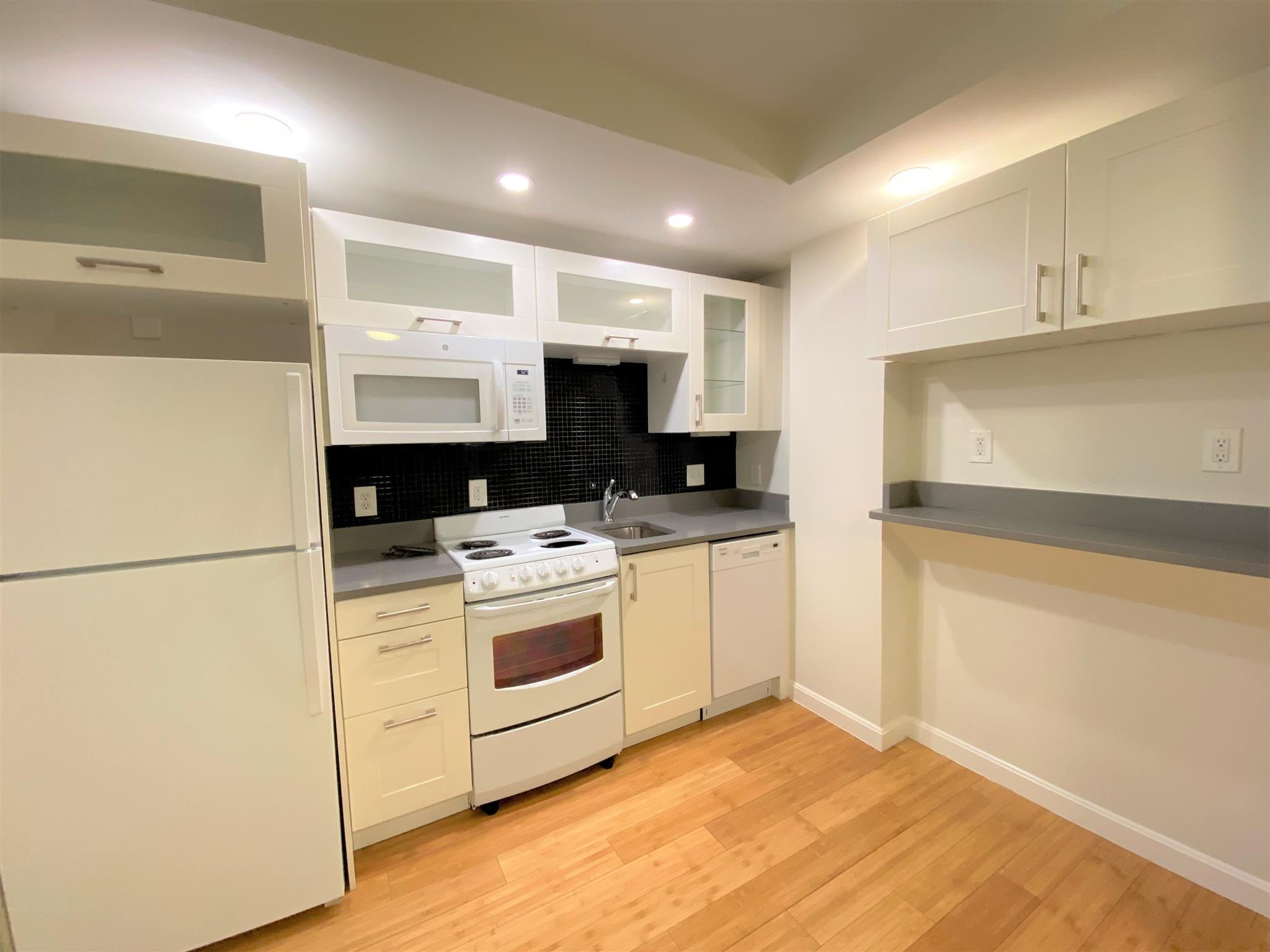 1008 Massachusetts Ave, Harvard Square