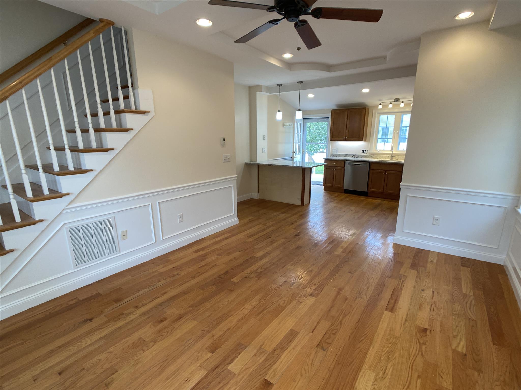 9 Winthrop Cr, Medford