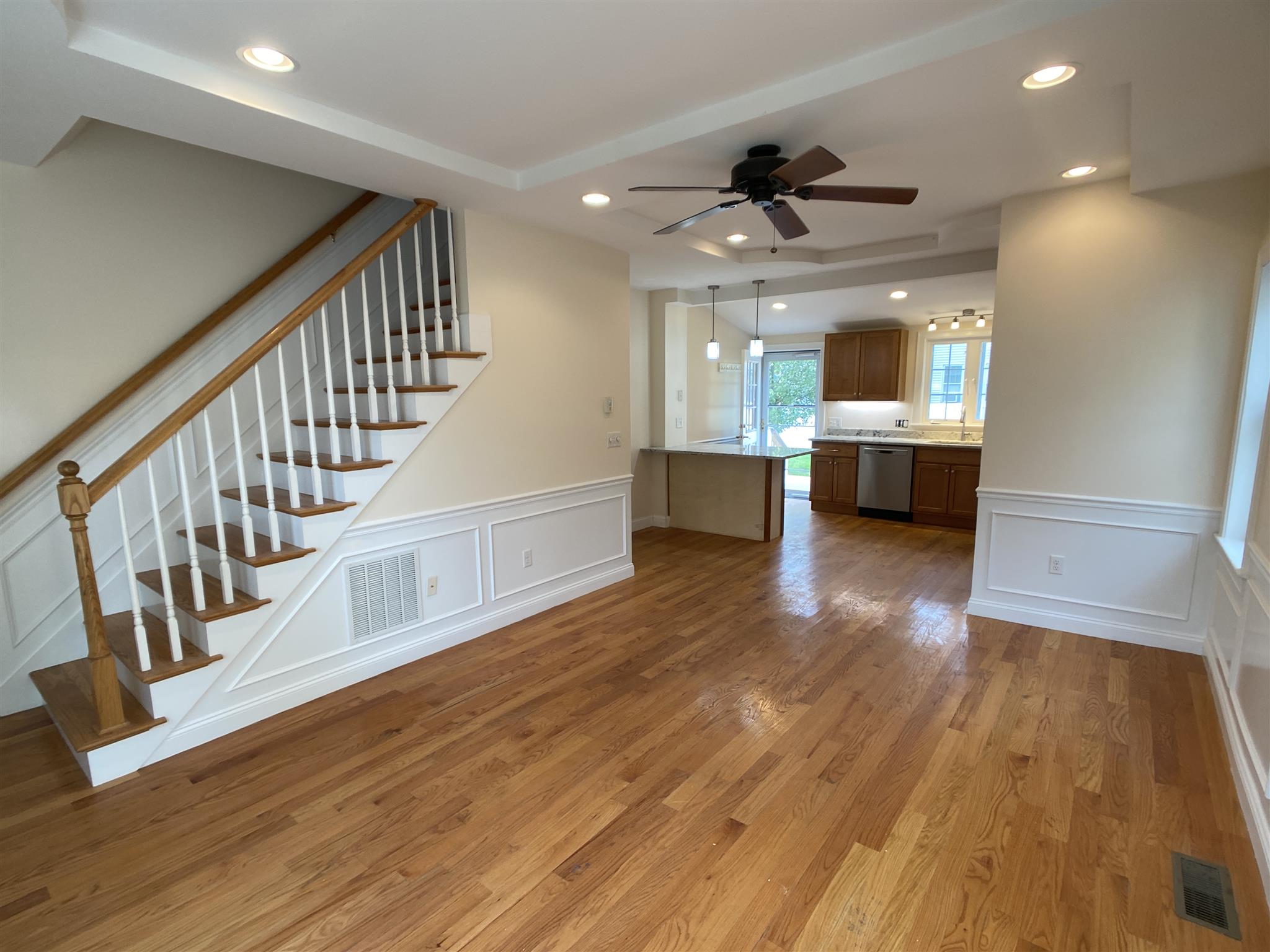 9 Winthrop Cr, Medford