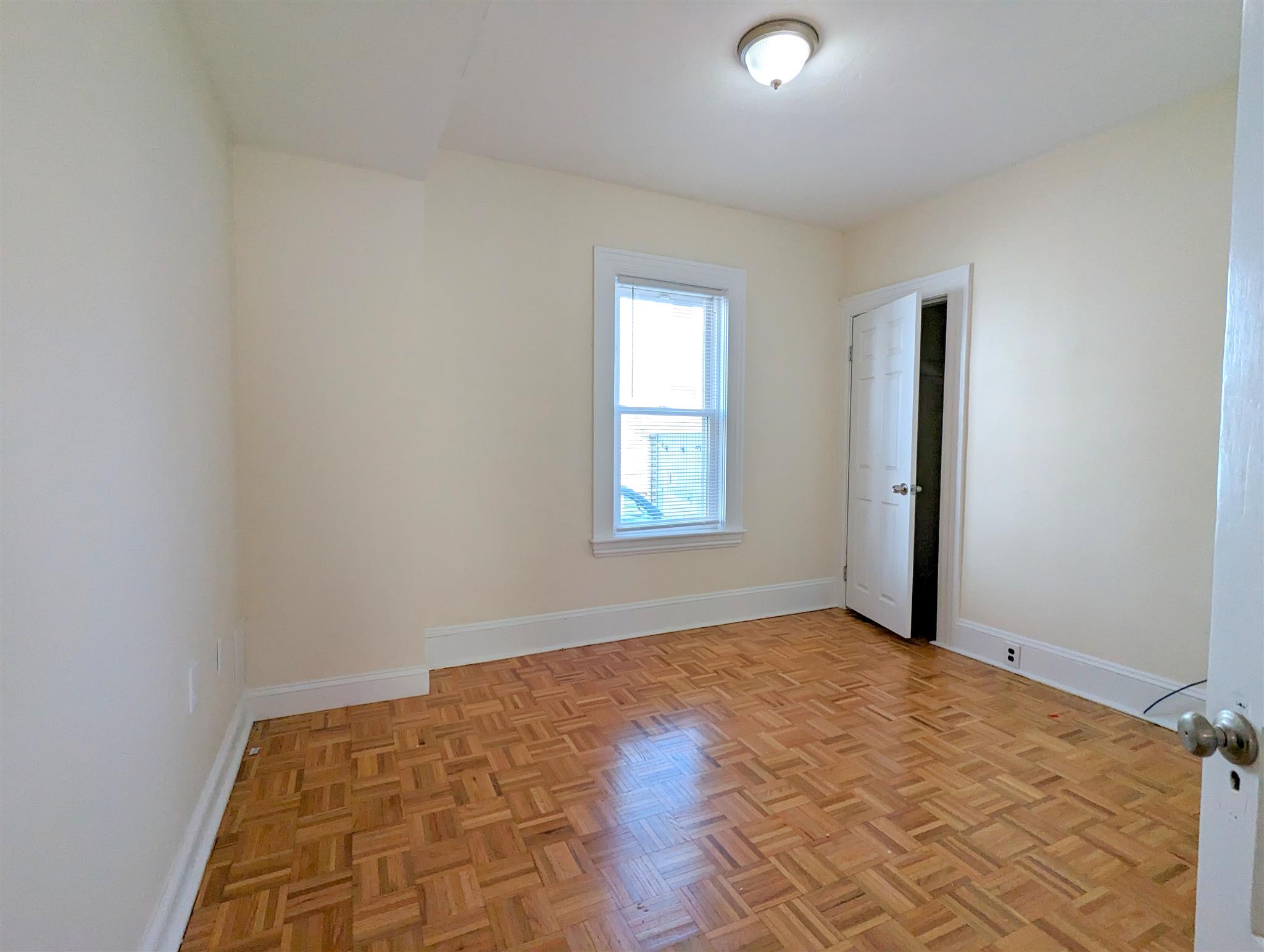 91 Madison Ave, Everett