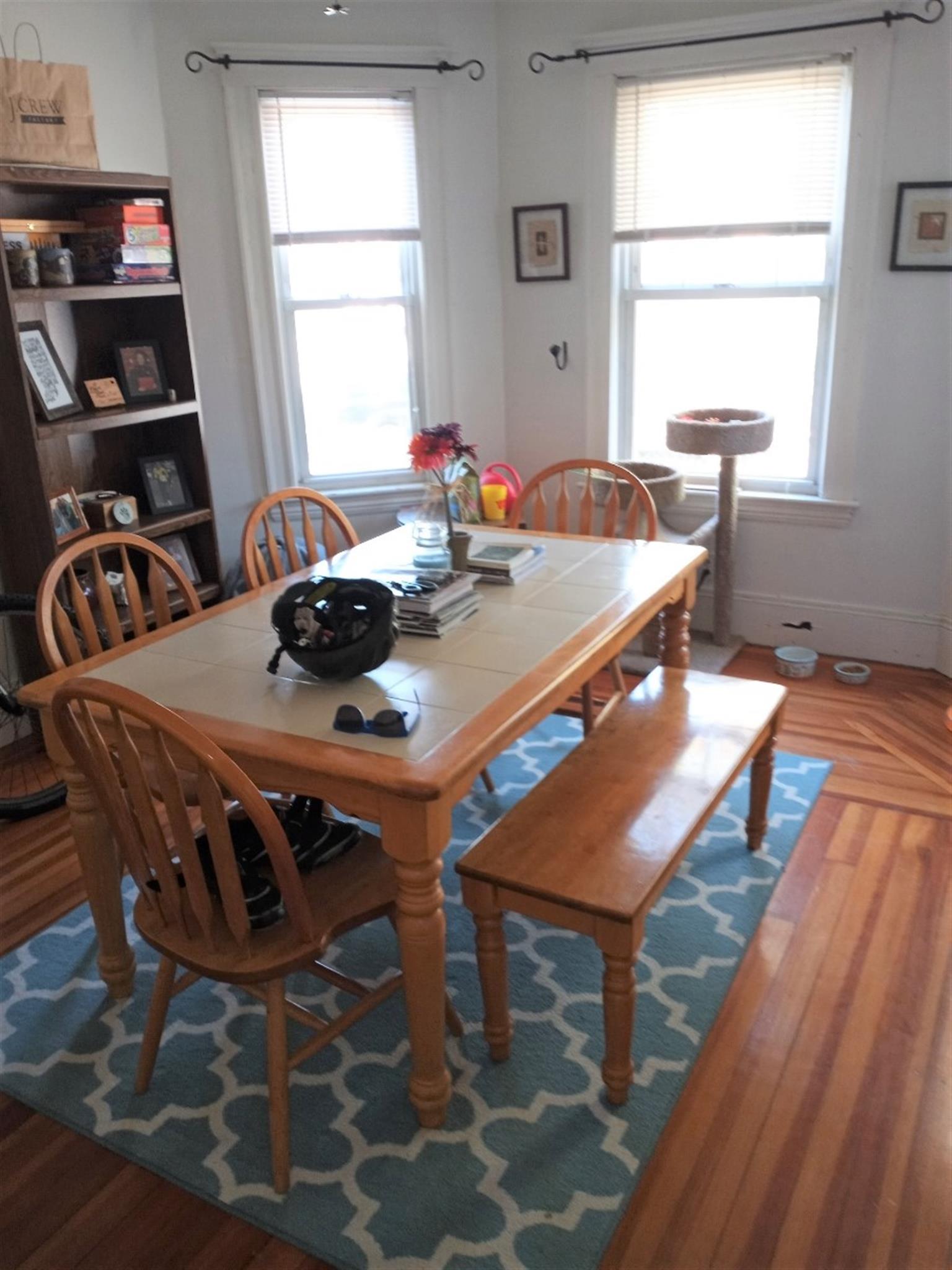 138 North, Teele Square