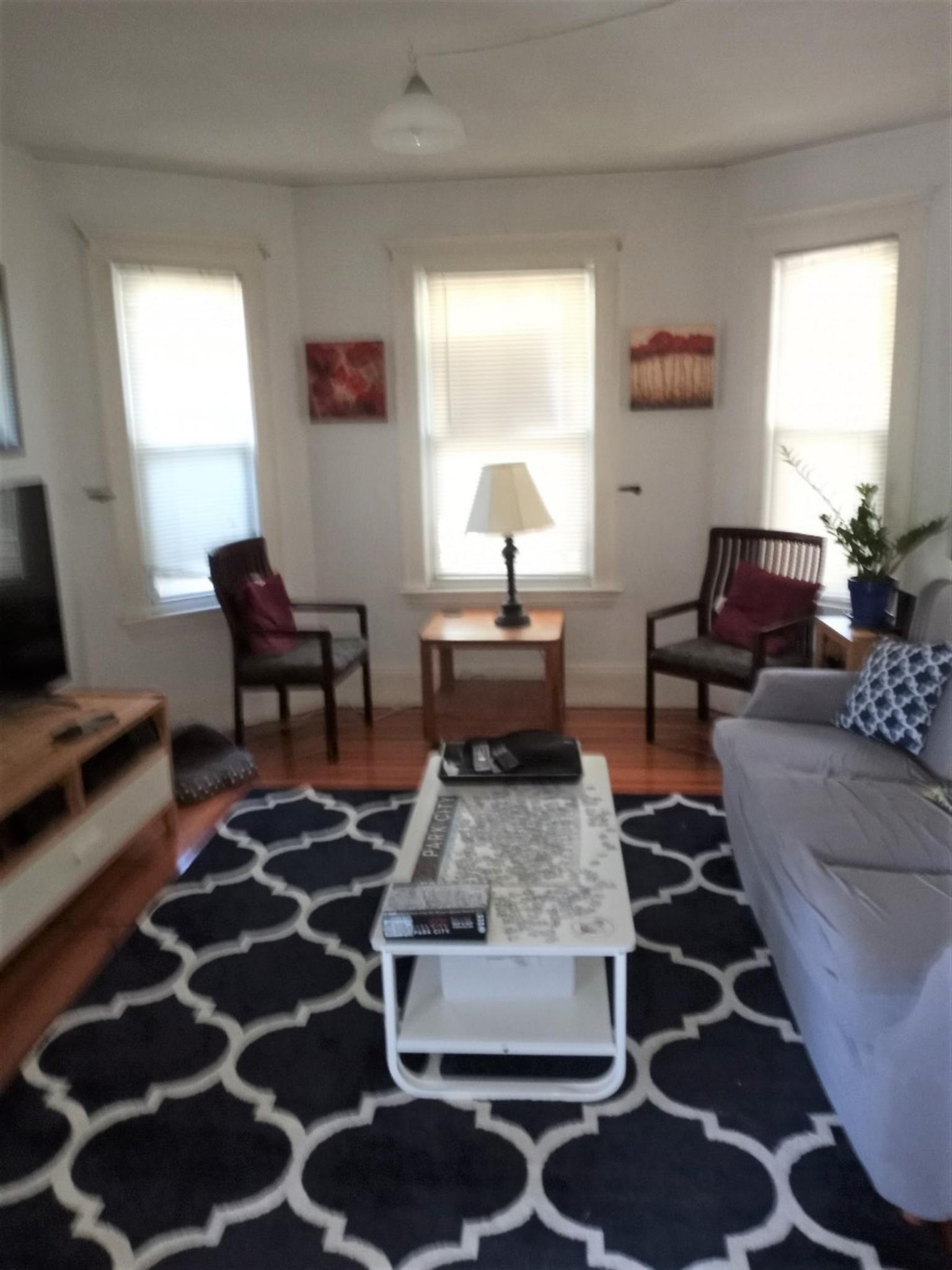 138 North, Teele Square