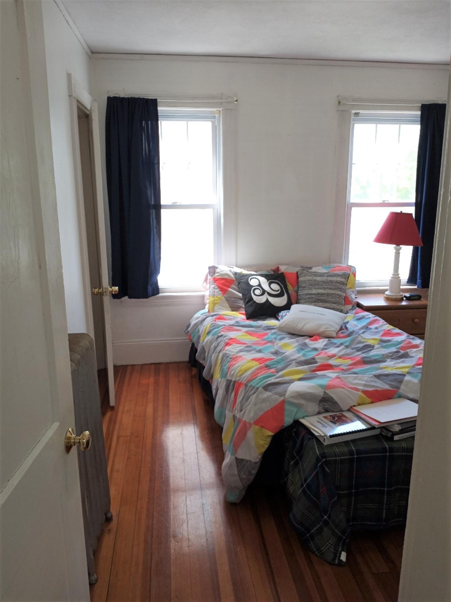 138 North, Teele Square