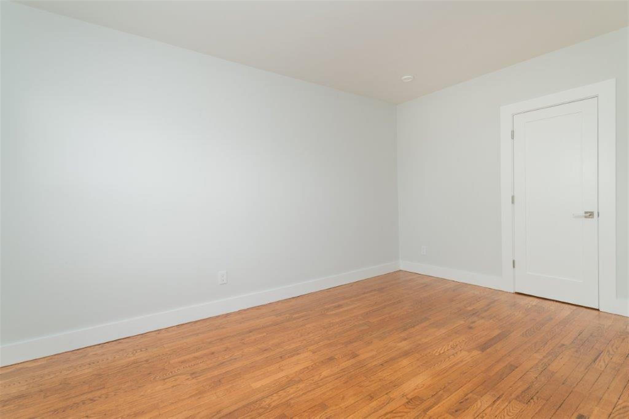 123 Highland Ave, Prospect Hill