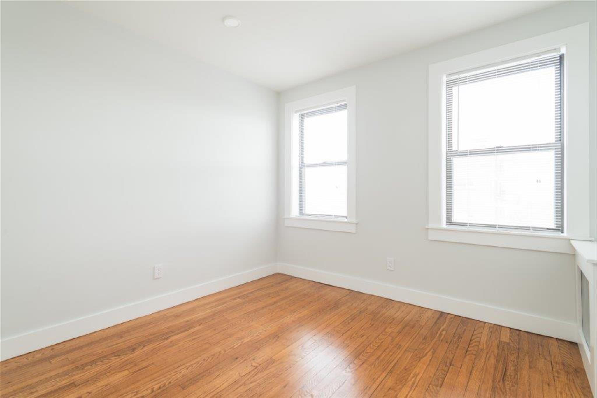 123 Highland Ave, Prospect Hill