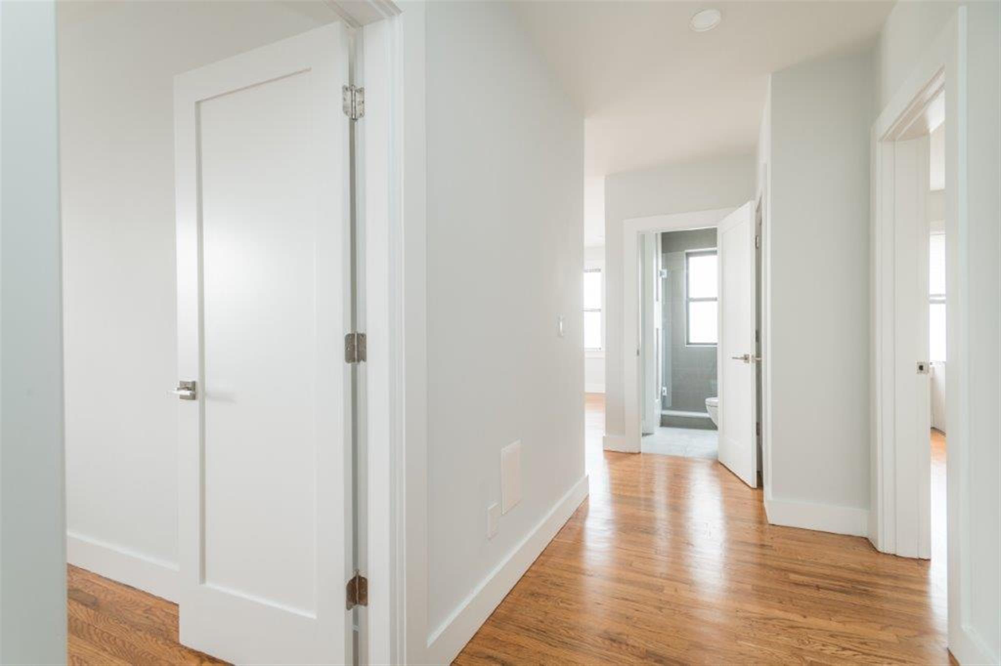 123 Highland Ave, Prospect Hill