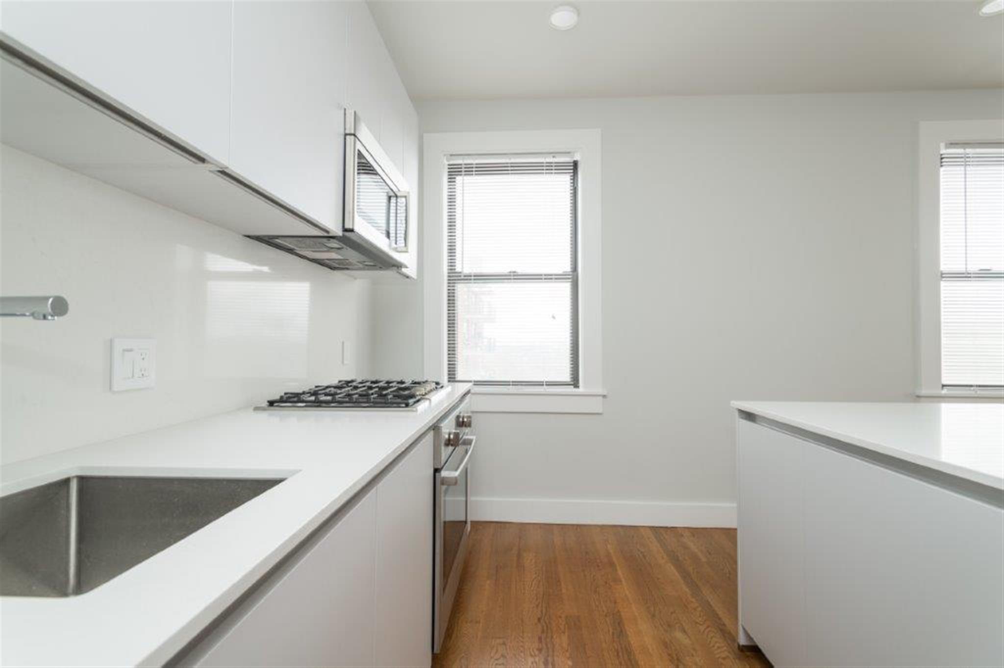 123 Highland Ave, Prospect Hill