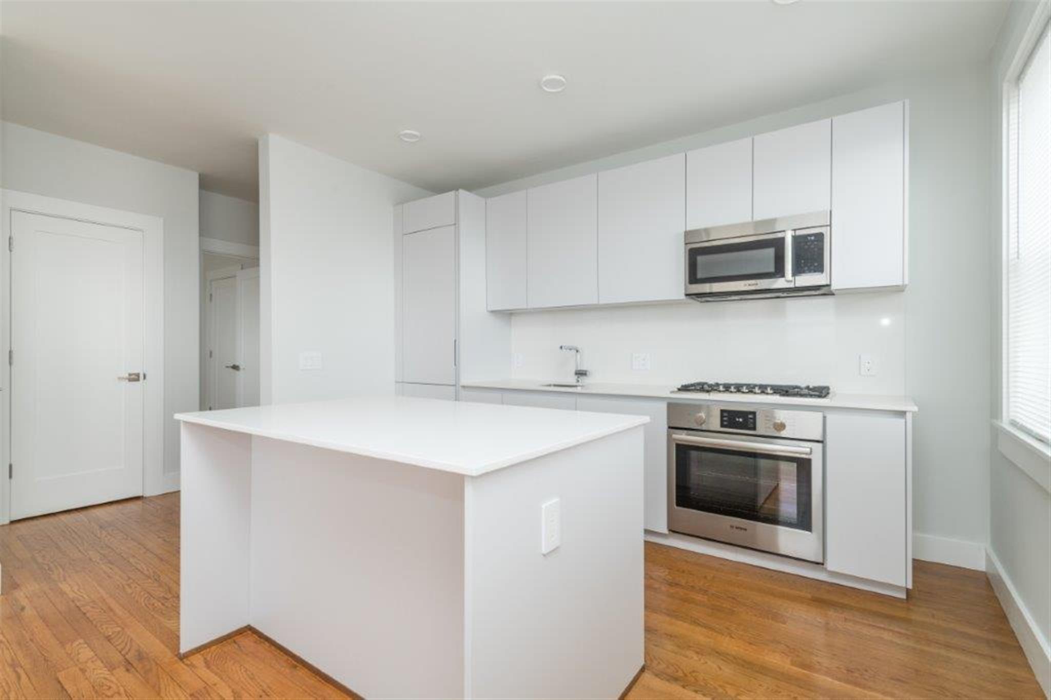 123 Highland Ave, Prospect Hill