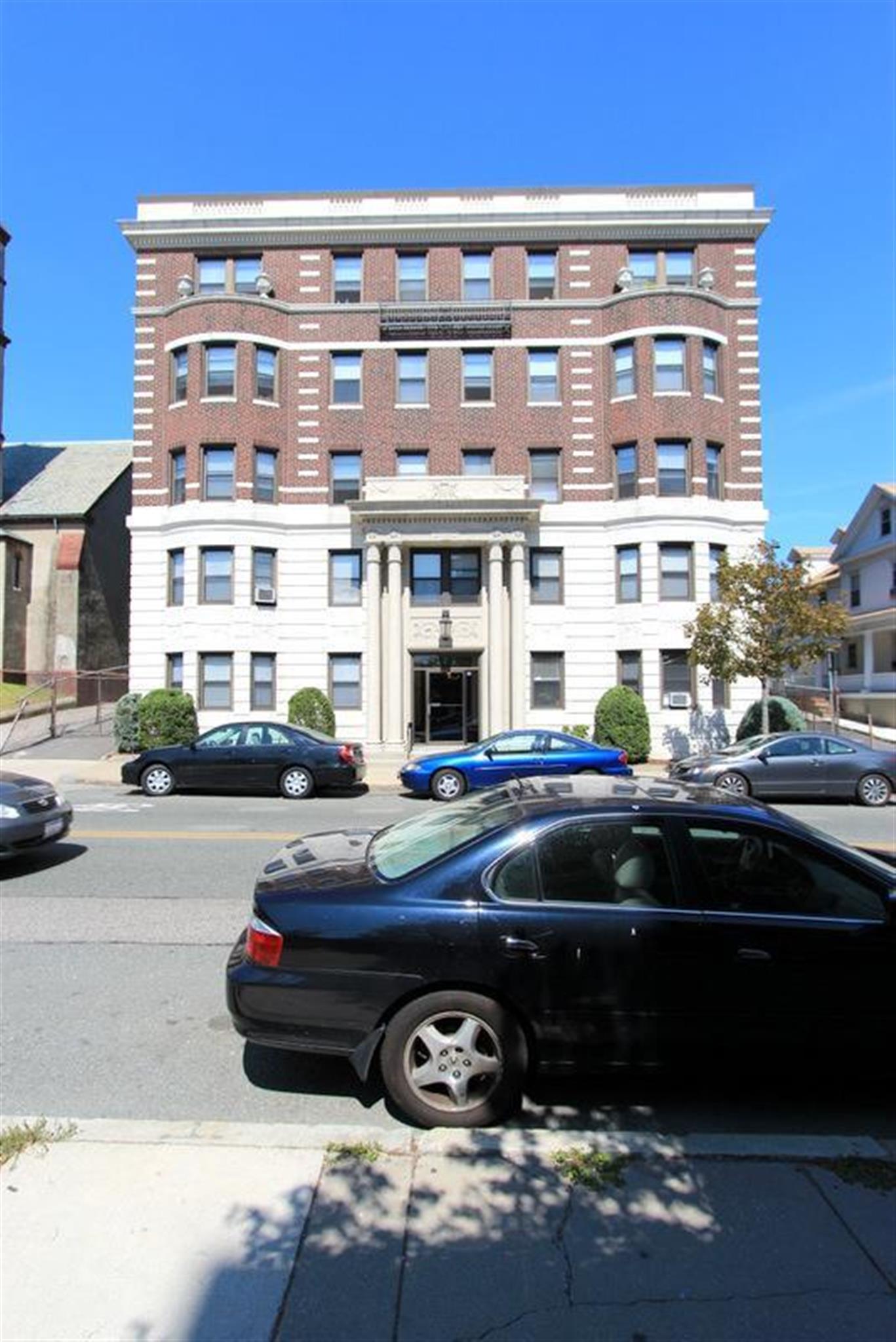 123 Highland Ave, Prospect Hill