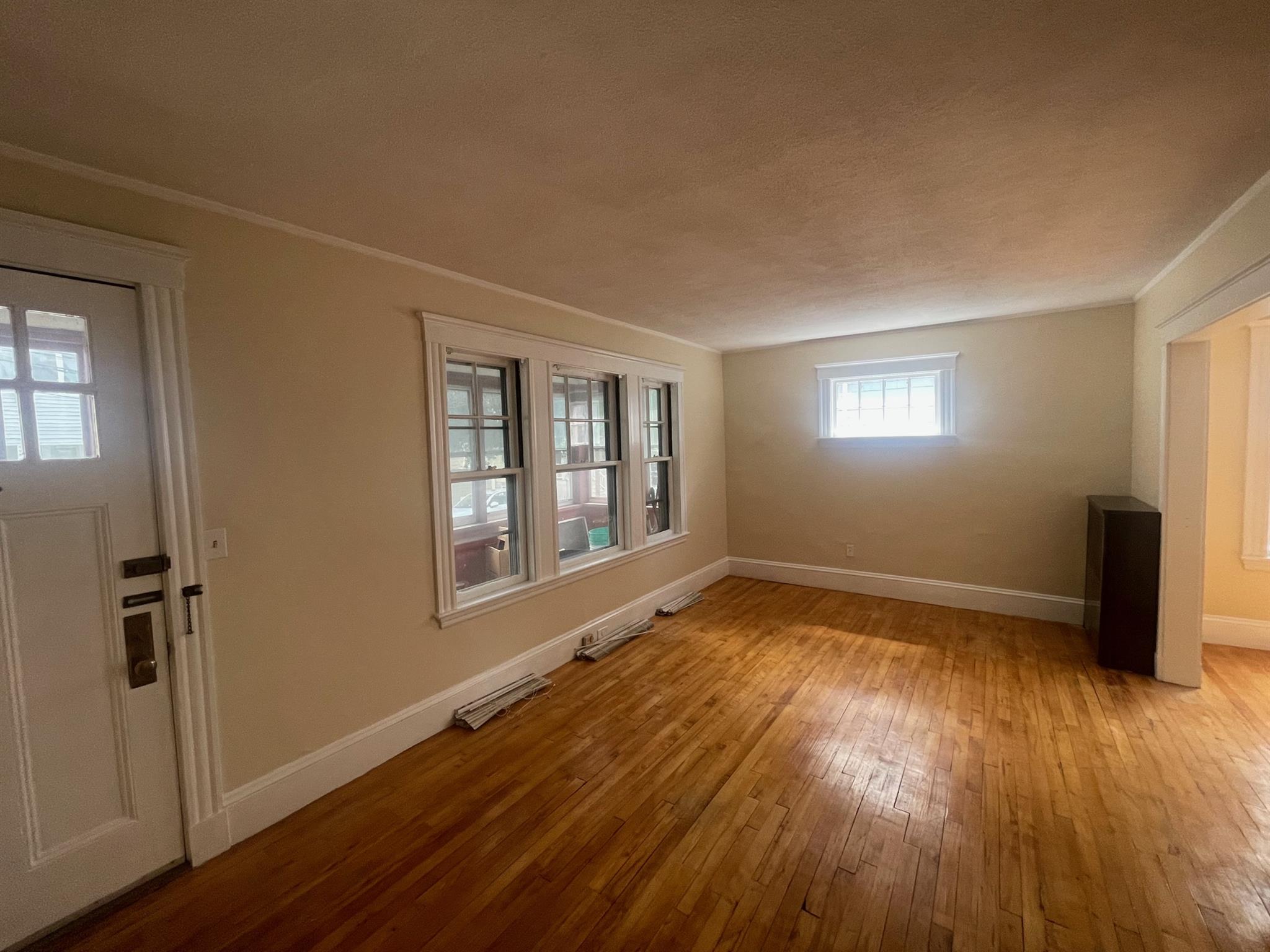 19 Corinthian Rd, Davis Square