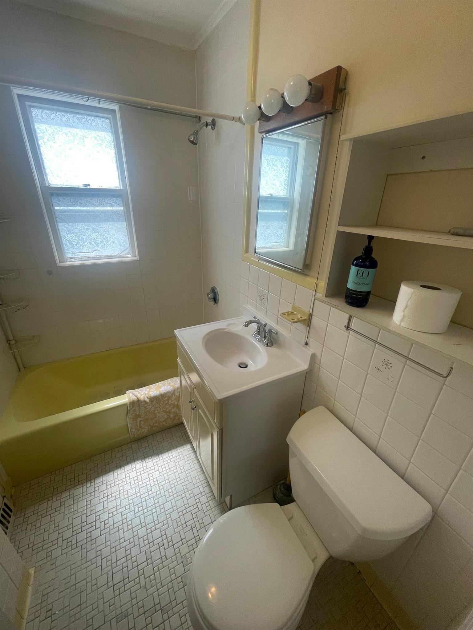 19 Corinthian, Davis Square