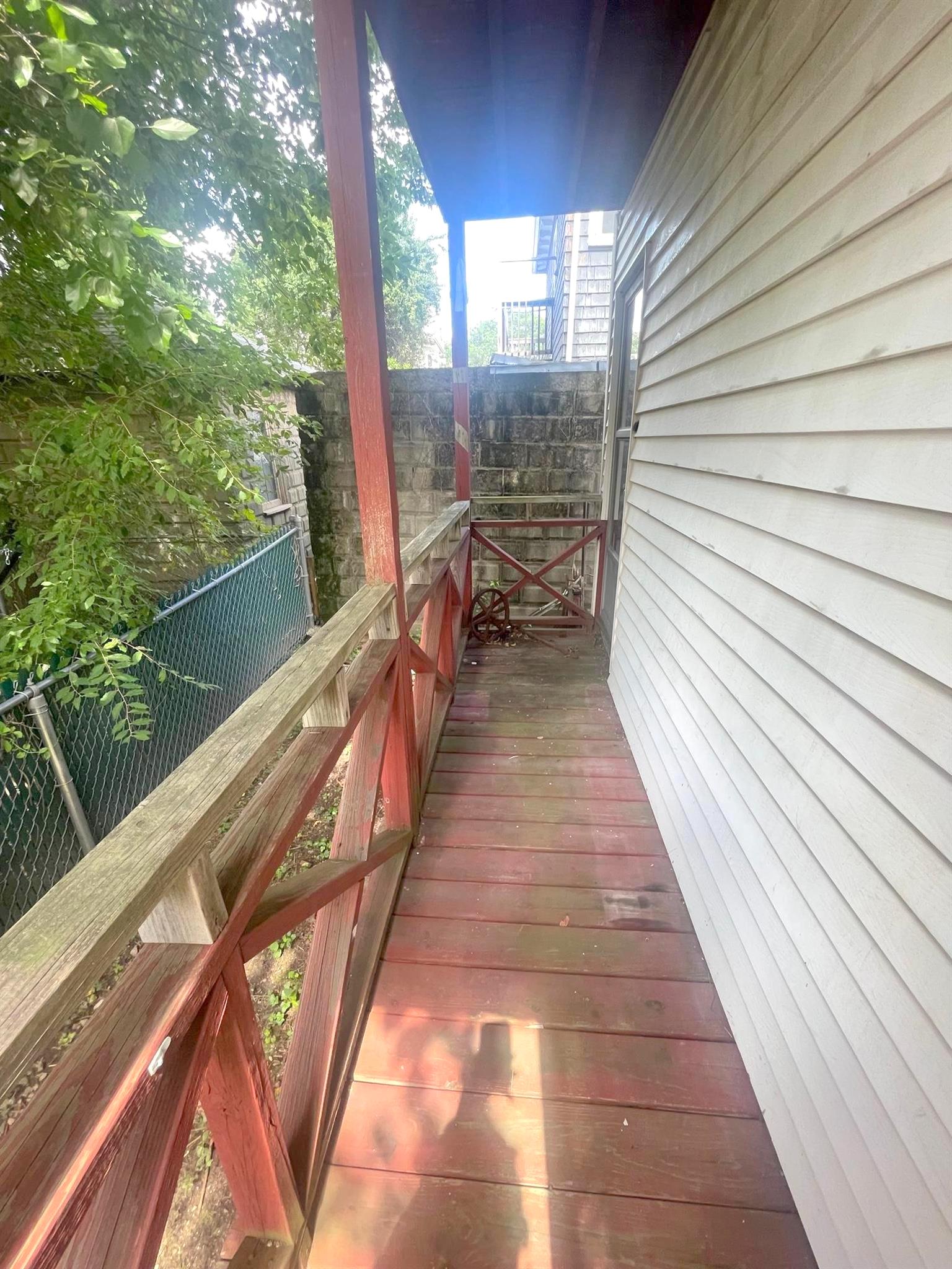 19 Corinthian Rd, Davis Square