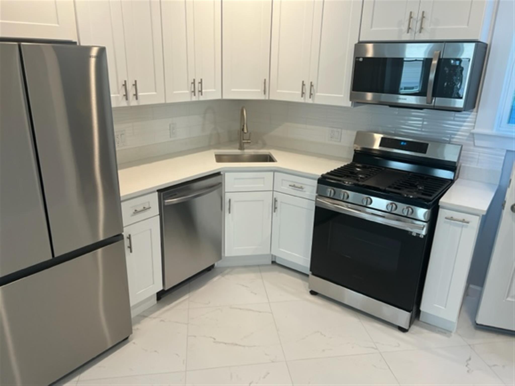 31 Raymond Ave, Davis Square