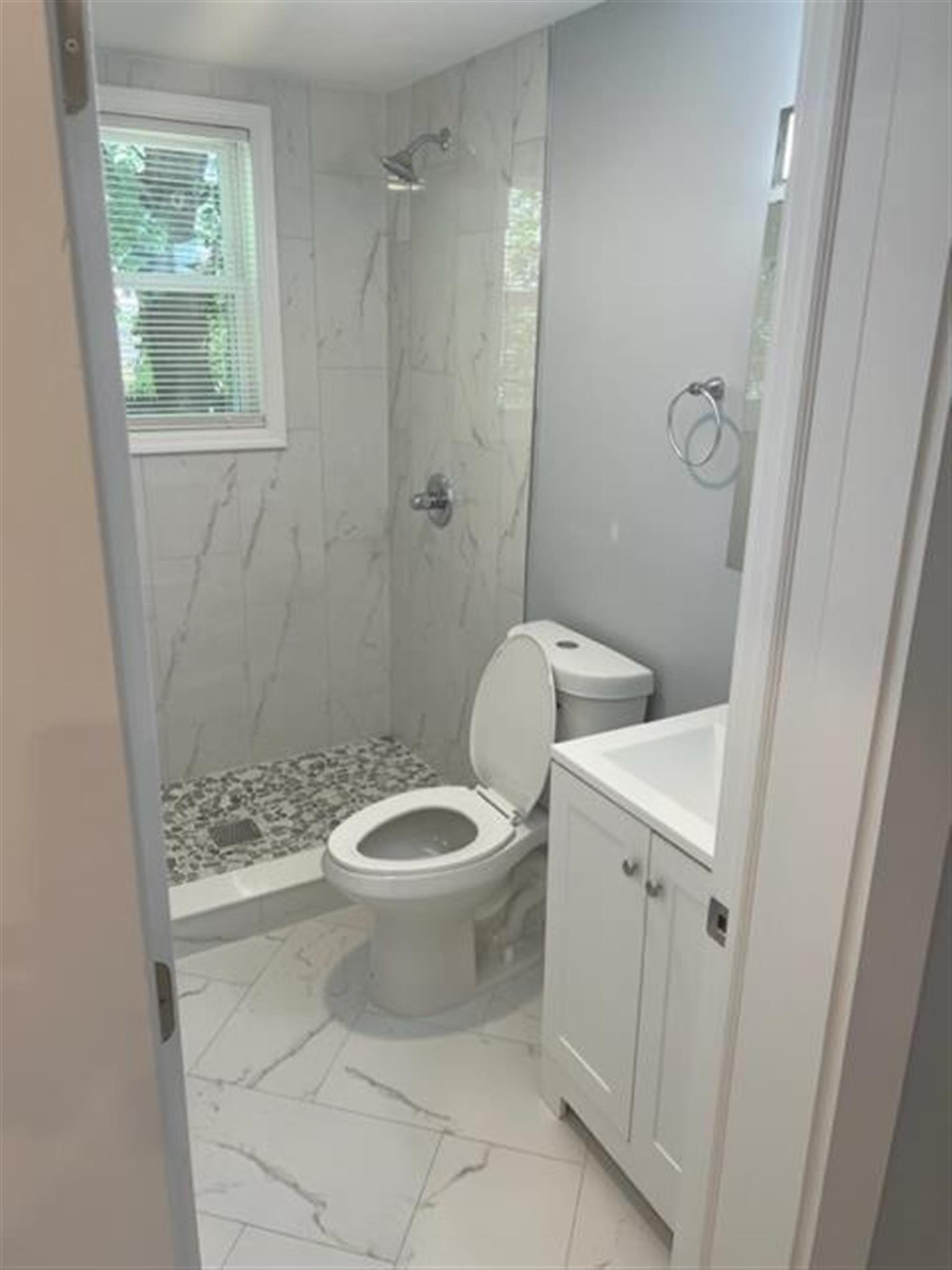 31 Raymond Ave, Davis Square