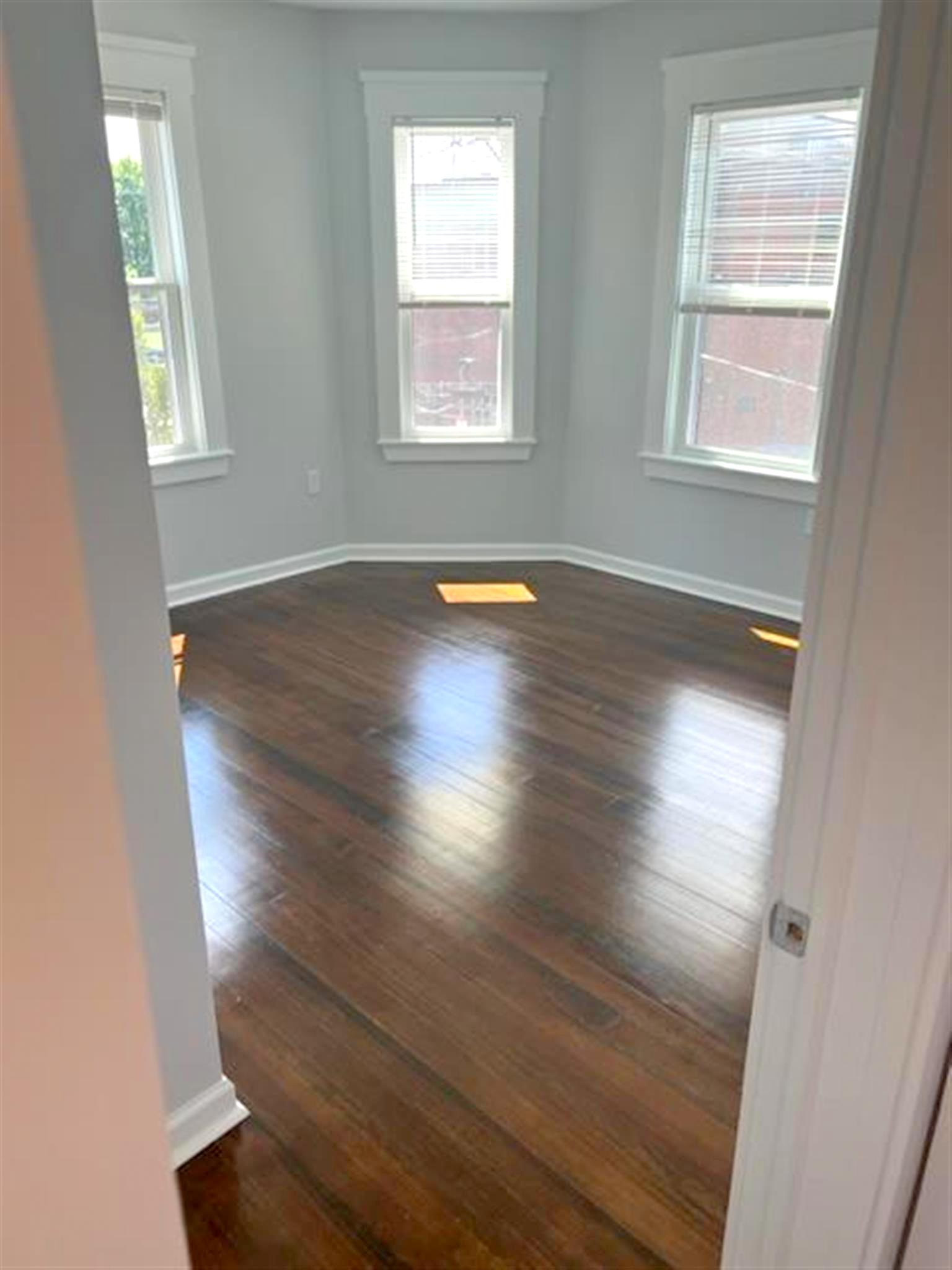 33 Raymond Ave, Teele Square