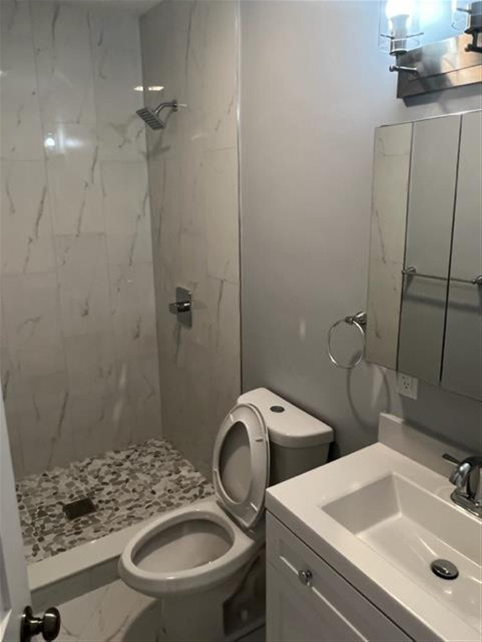 31 Raymond Ave, Davis Square