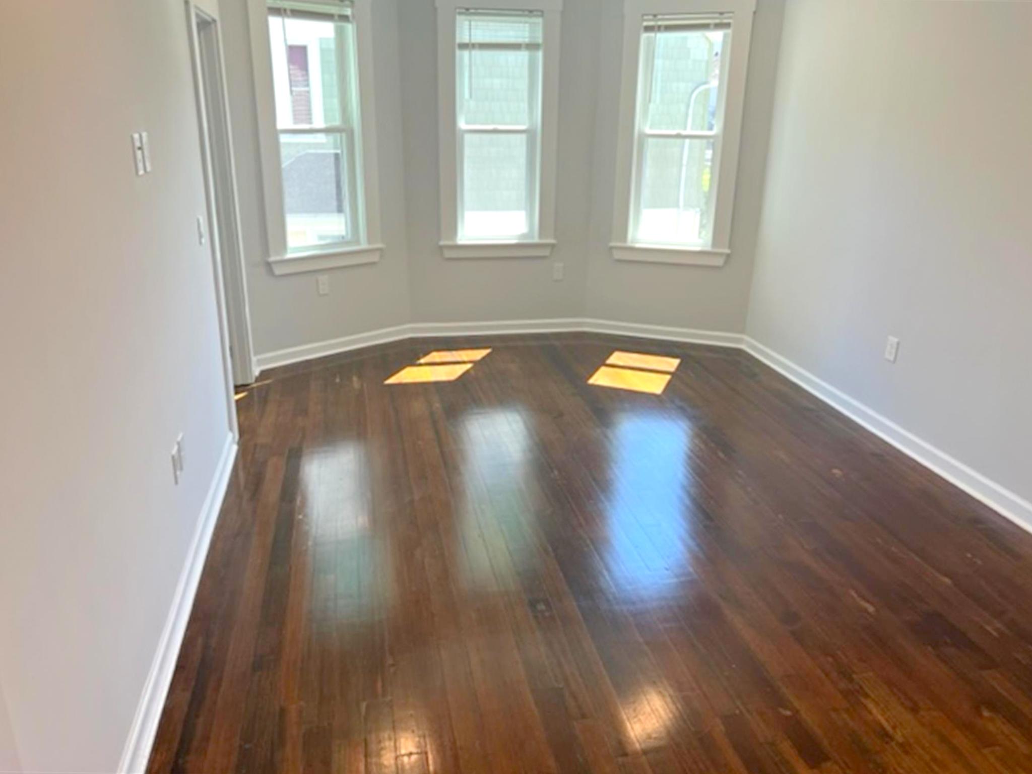 33 Raymond Ave, Teele Square