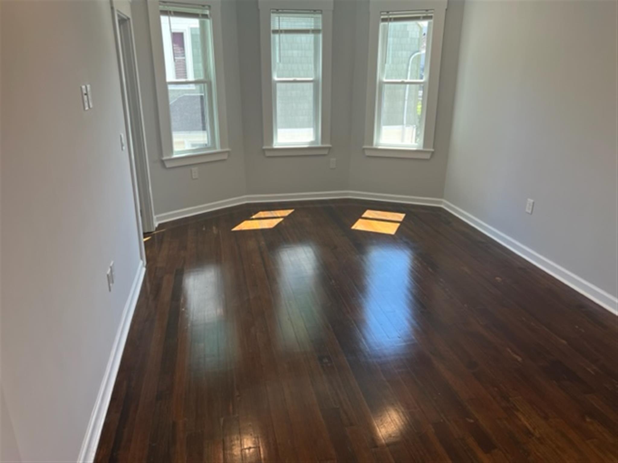 31 Raymond Ave, Davis Square