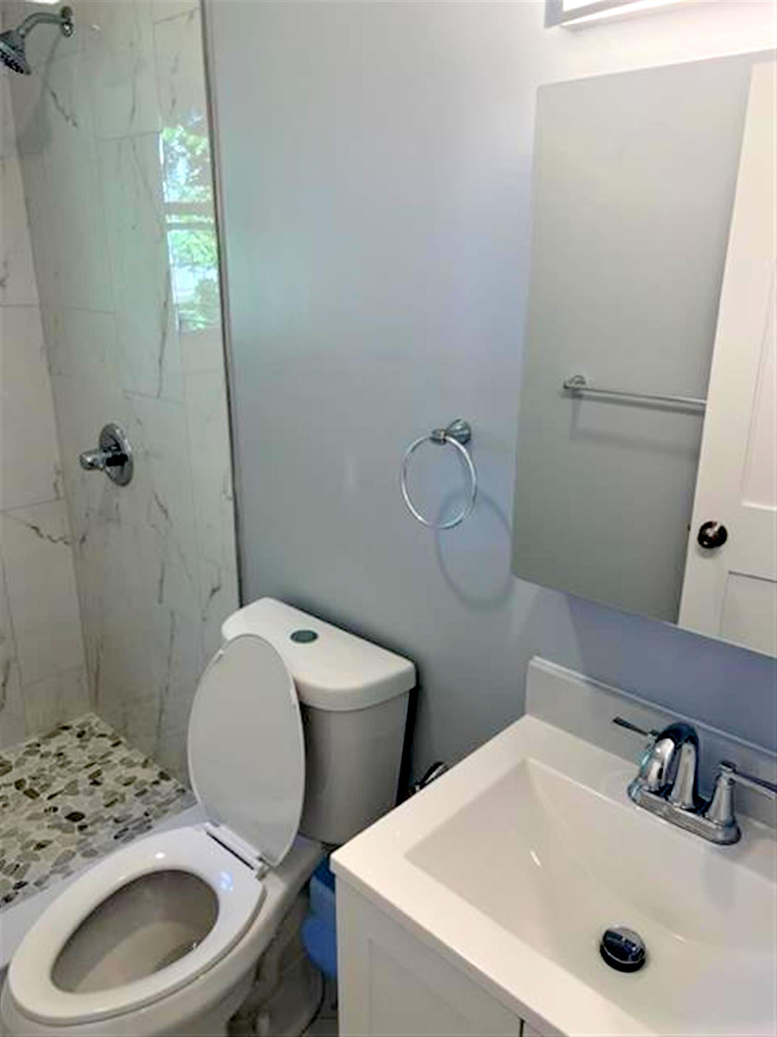 33 Raymond Ave, Teele Square