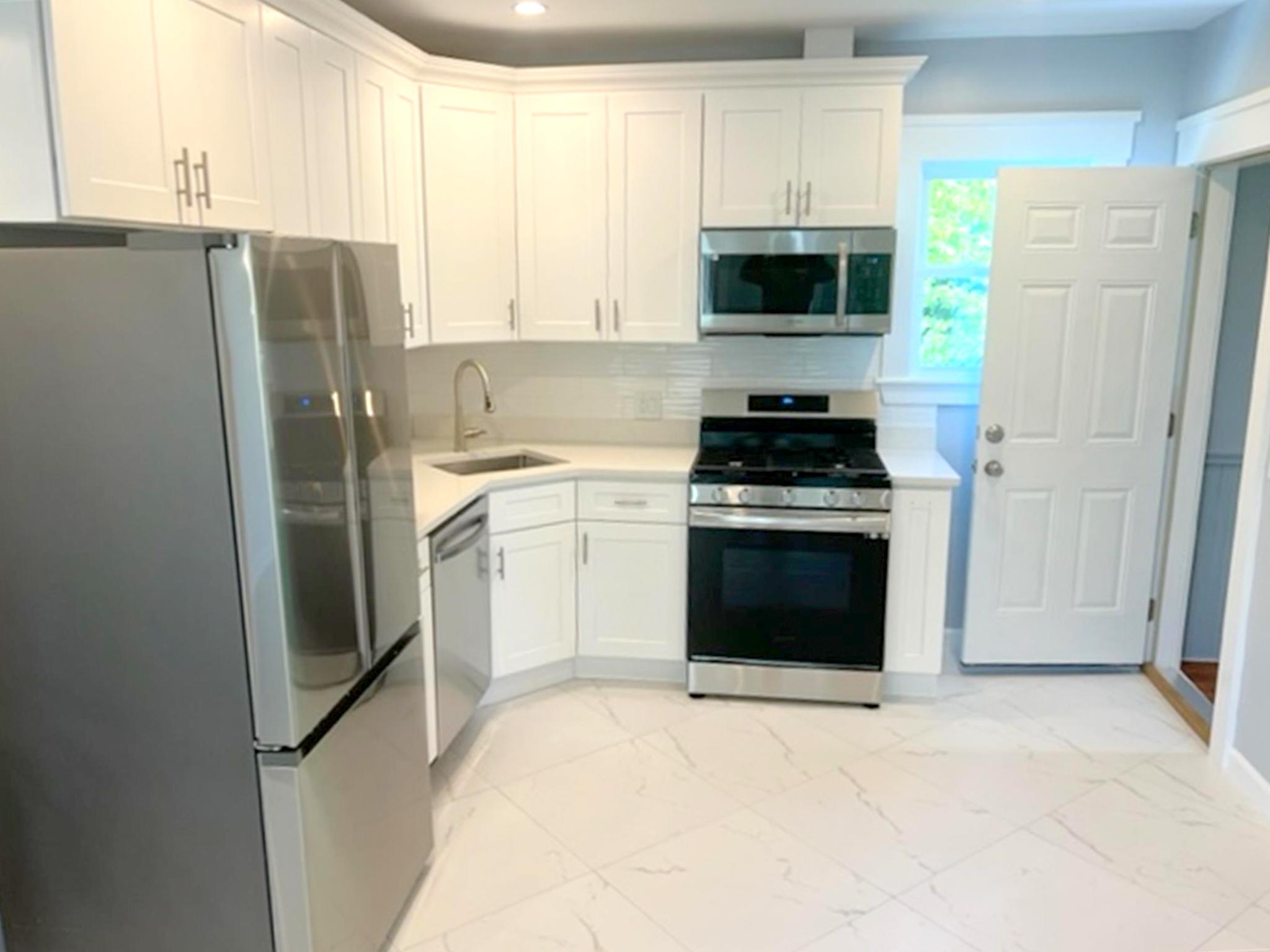 33 Raymond Ave, Teele Square