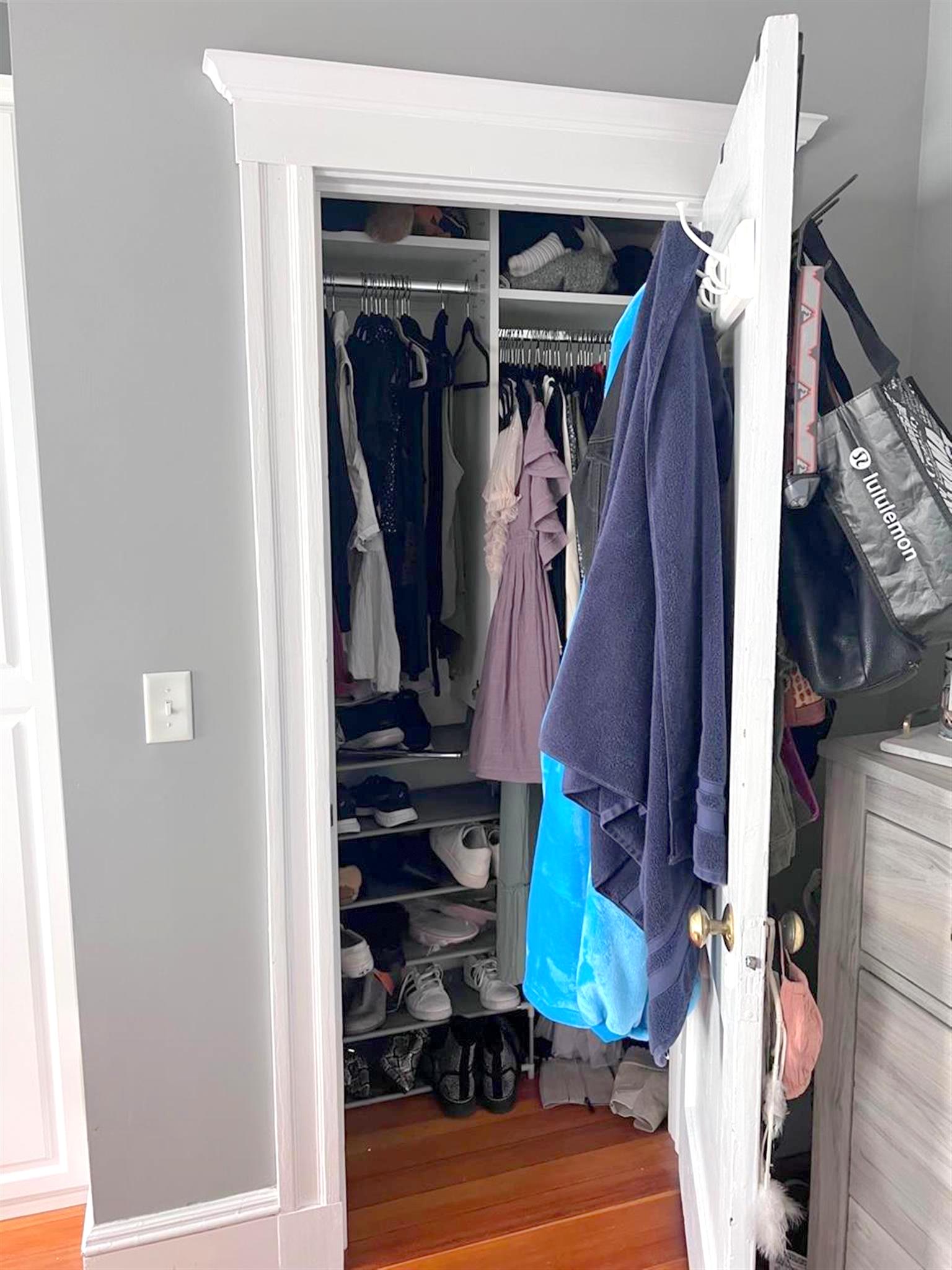 977 Broadway, Davis Square