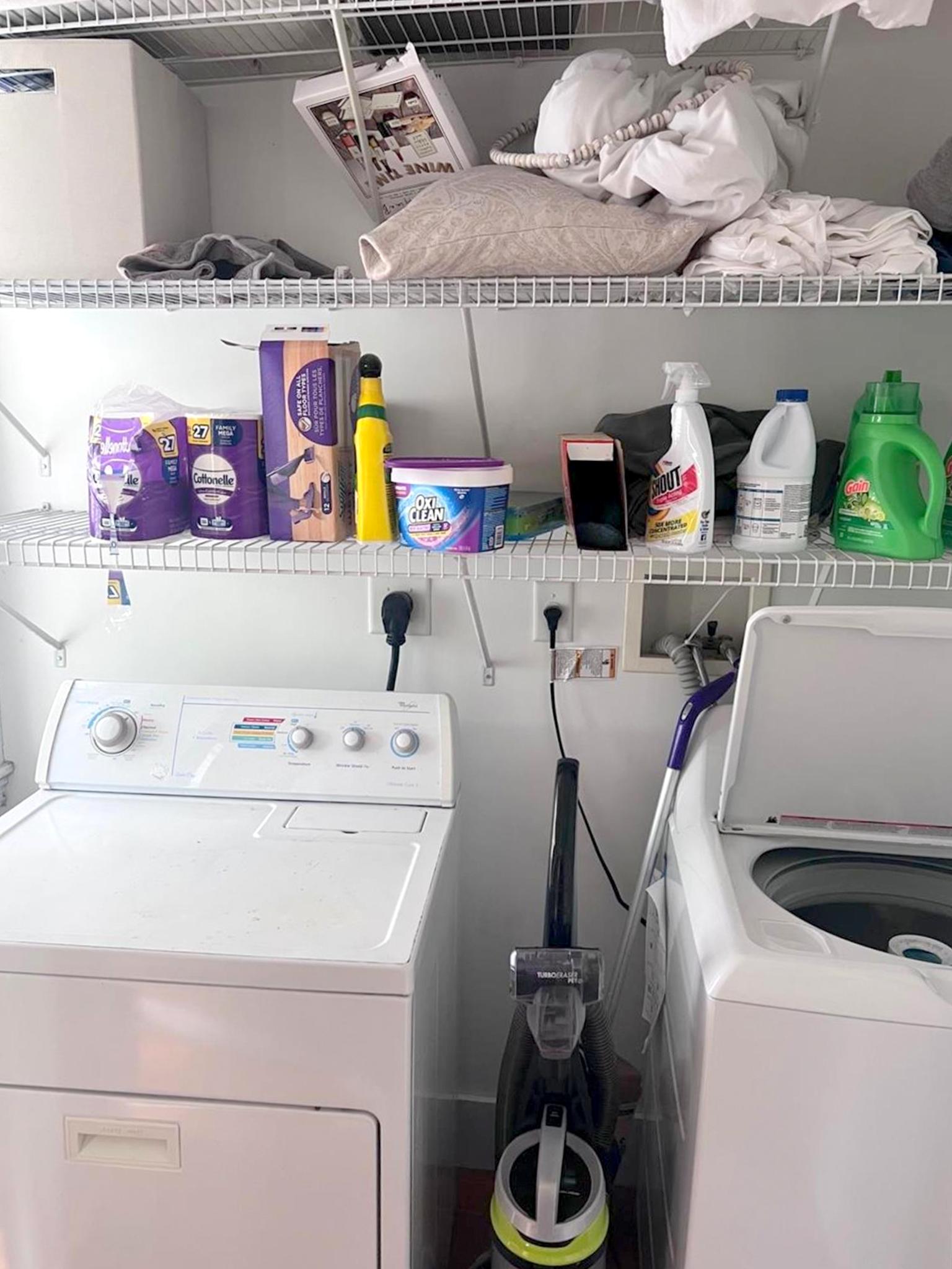 977 Broadway, Davis Square