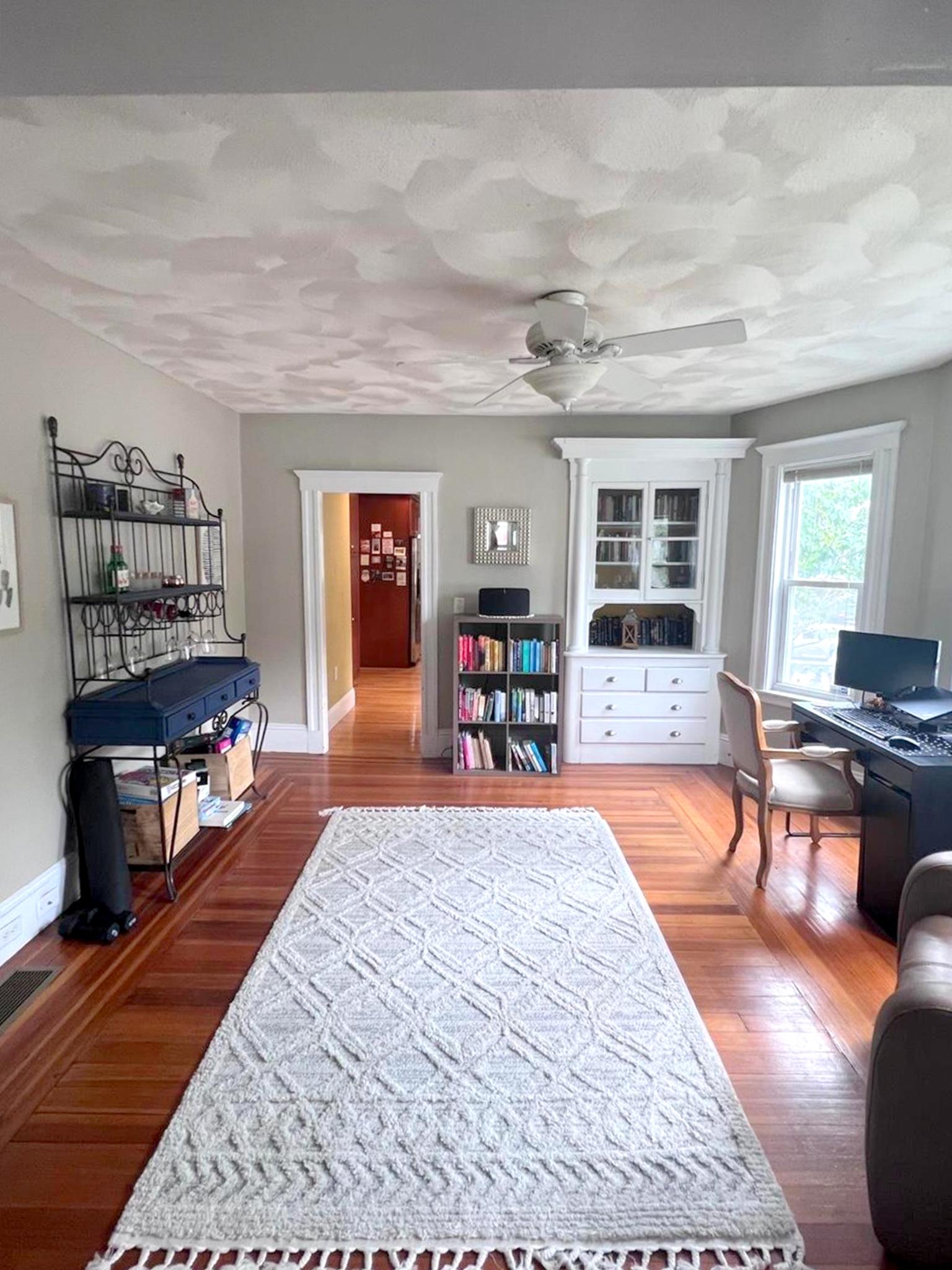 977 Broadway, Davis Square