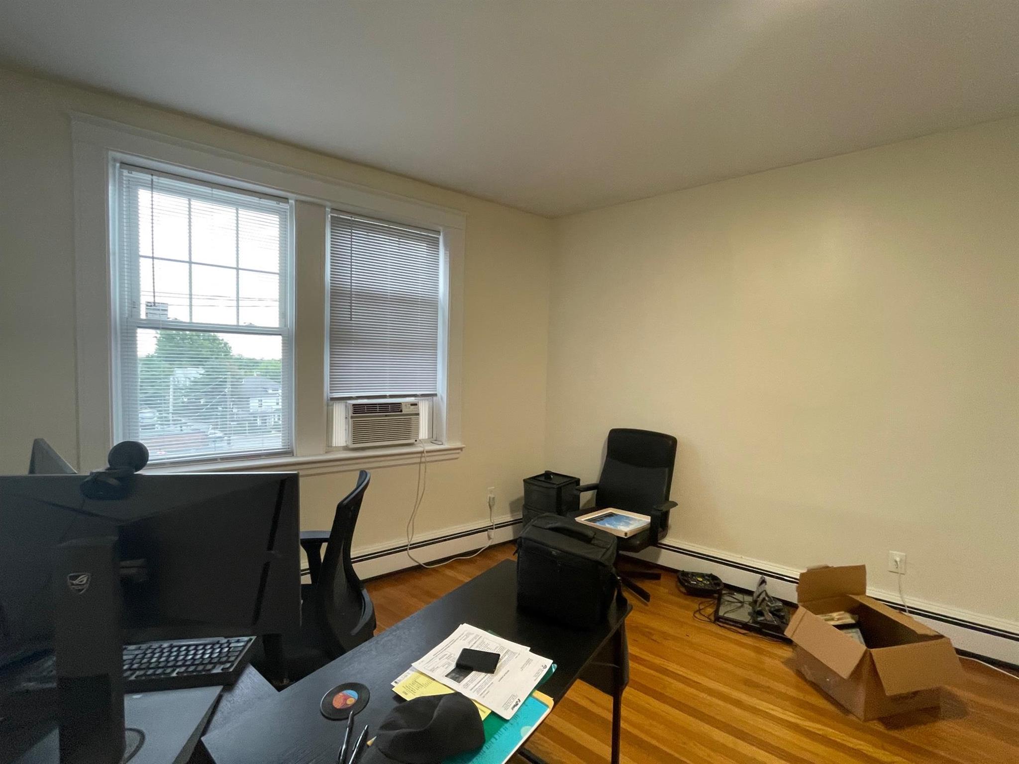 206 Massachusetts Ave, Arlington